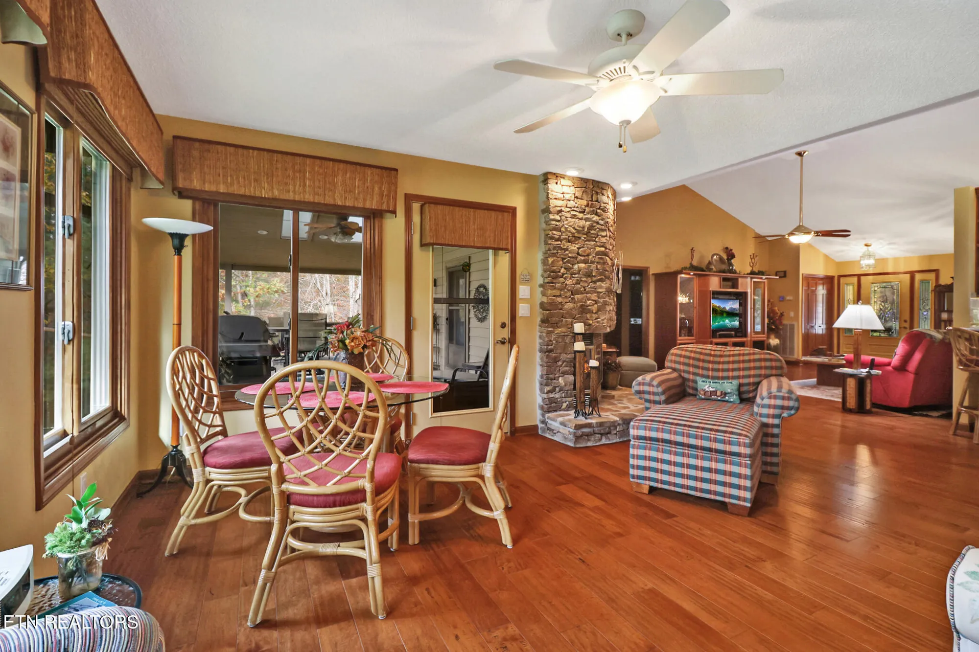 Property Slideshow image 7 of 53 | 17 forest hill ct, Crossville, TN, 38558