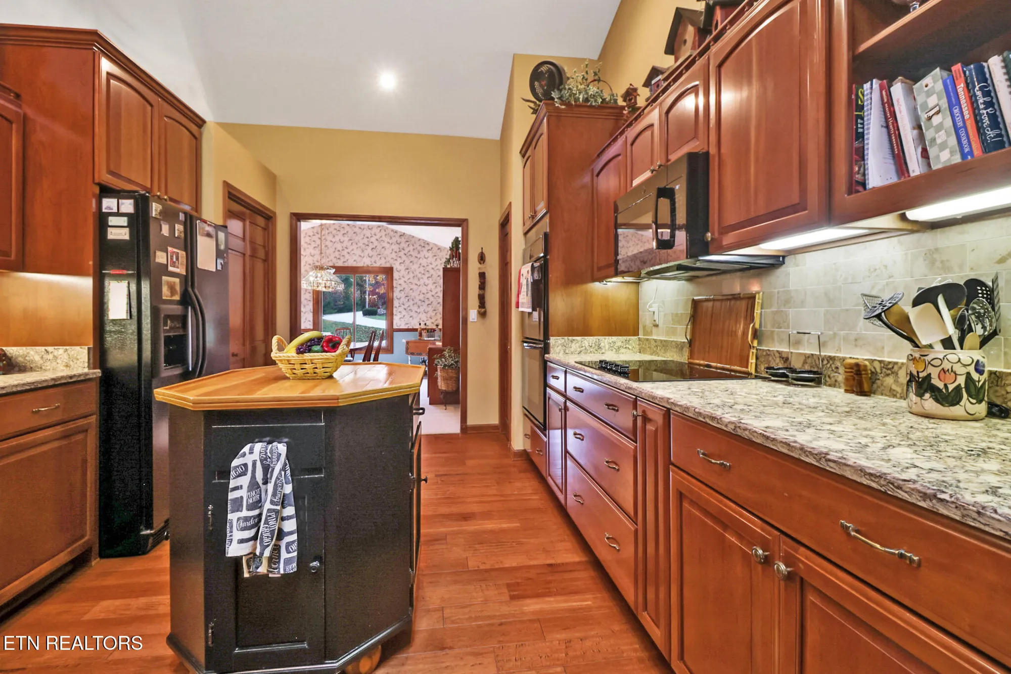 Property Slideshow image 11 of 53 | 17 forest hill ct, Crossville, TN, 38558