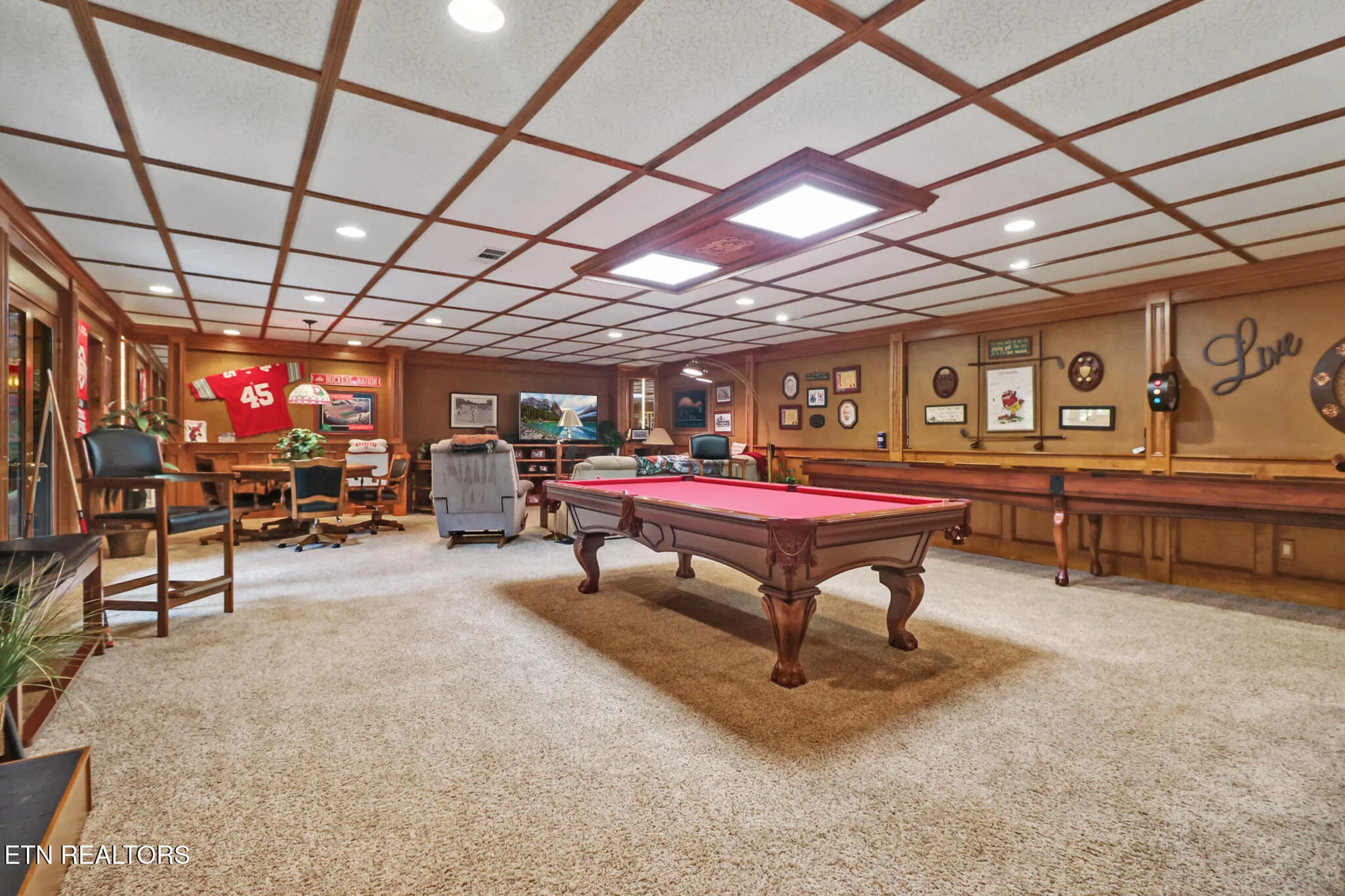 Property Slideshow image 27 of 53 | 17 forest hill ct, Crossville, TN, 38558