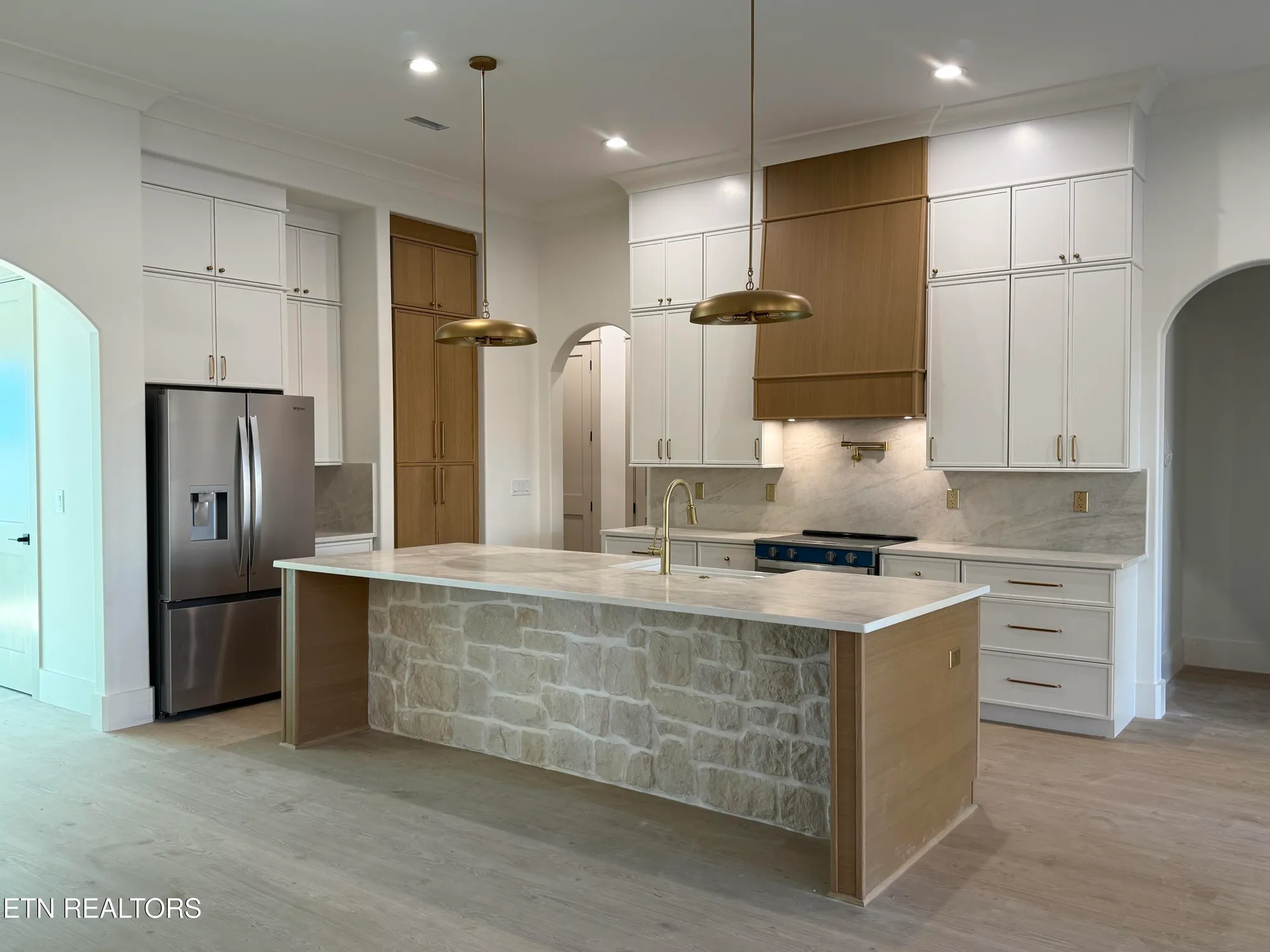 Property Slideshow image 4 of 11 | 120 chuniloti way, Loudon, TN, 37774