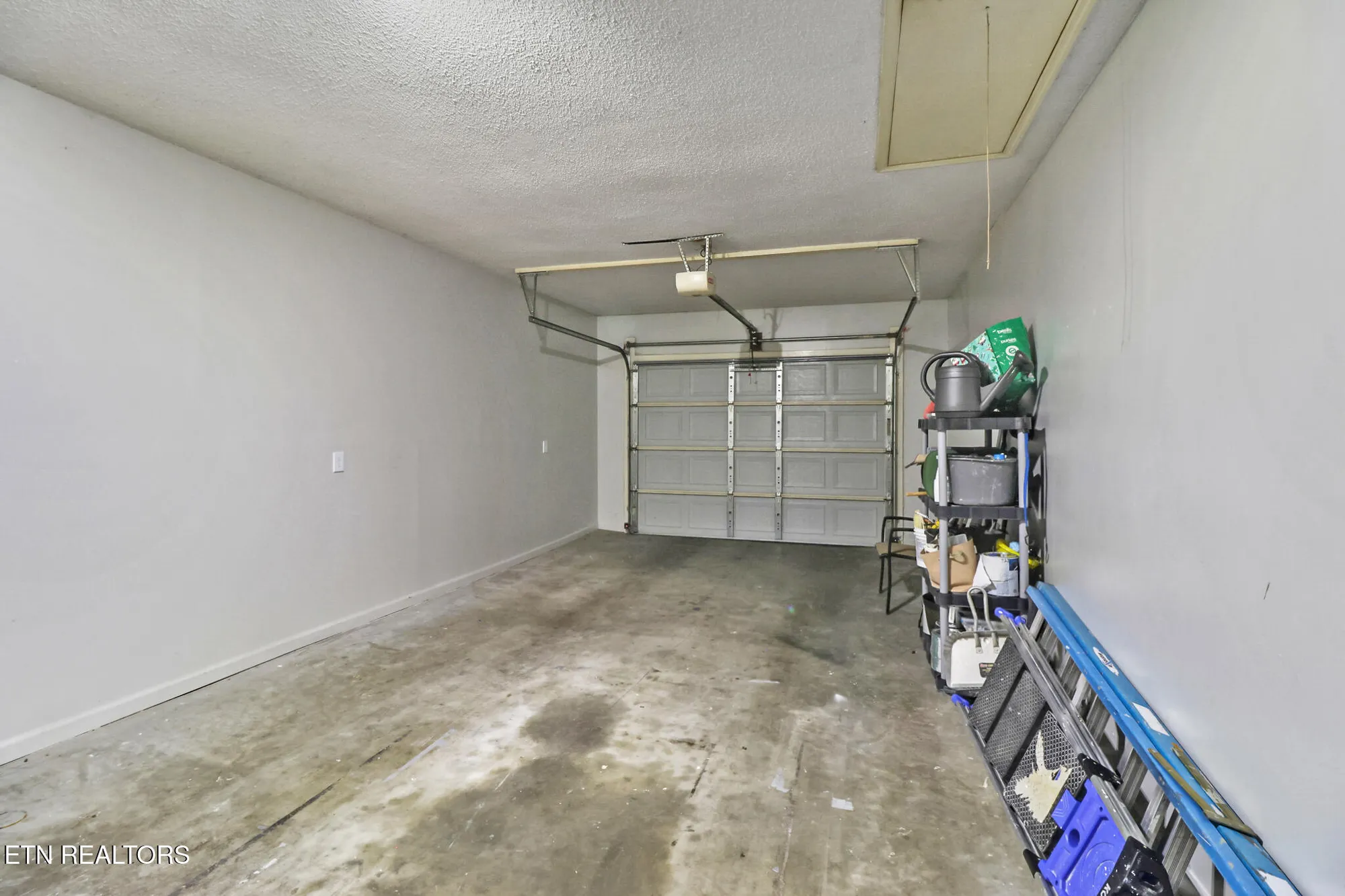 Property Slideshow image 28 of 50 | 113 anglewood dr, Crossville, TN, 38558