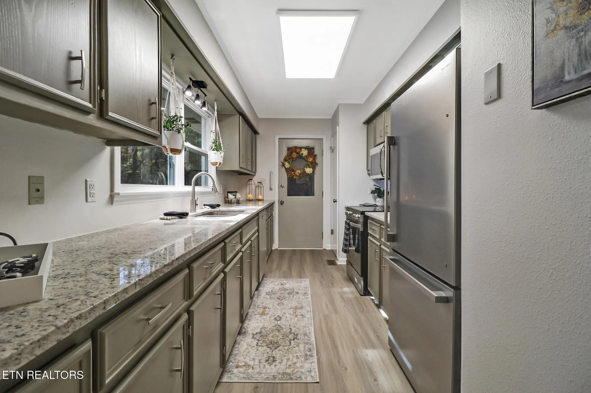 Property Slideshow image 33 of 50 | 113 anglewood dr, Crossville, TN, 38558