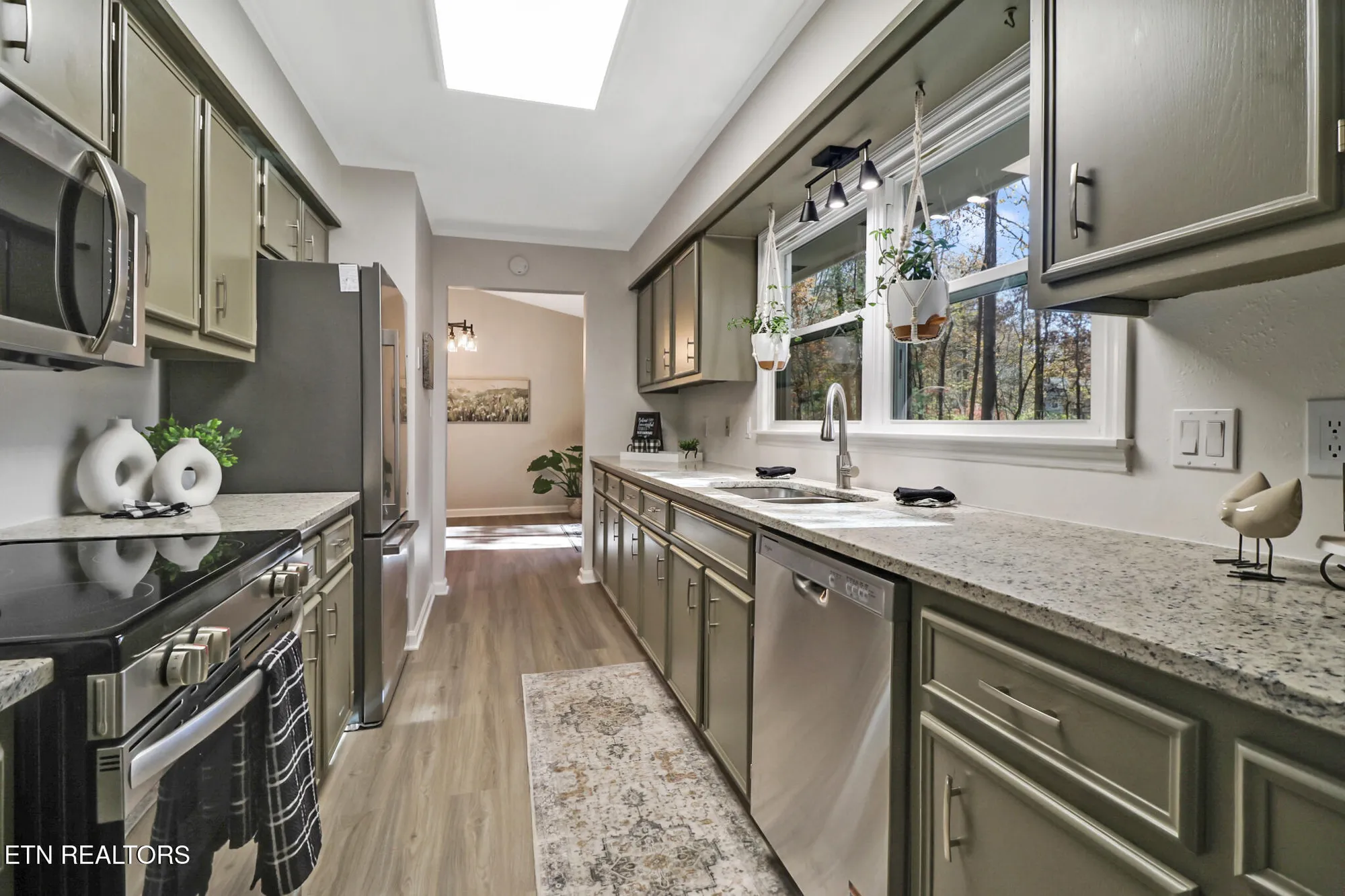 Property Slideshow image 37 of 50 | 113 anglewood dr, Crossville, TN, 38558