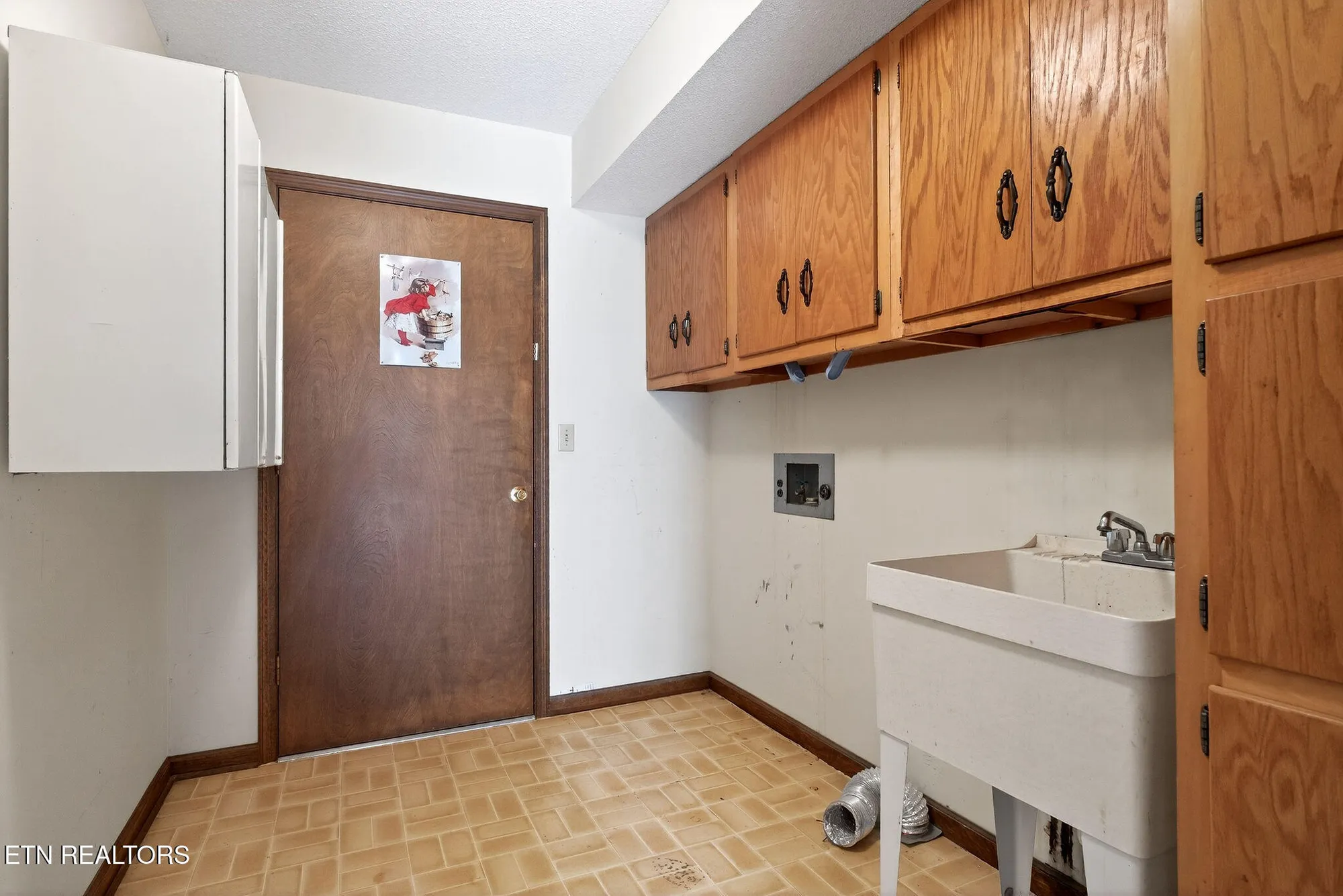 Property Slideshow image 26 of 35 | 112 shore ln, Crossville, TN, 38558