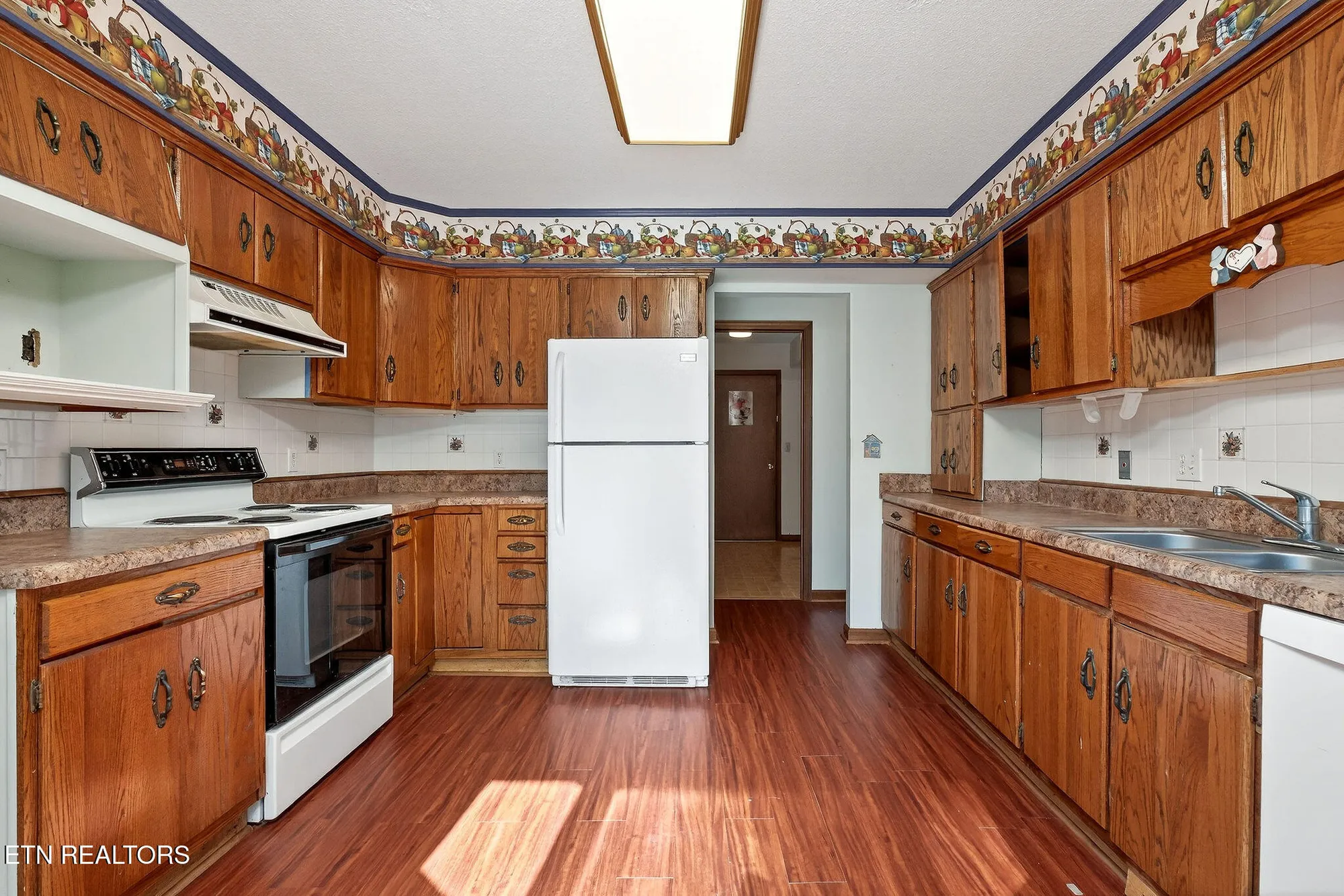 Property Slideshow image 10 of 35 | 112 shore ln, Crossville, TN, 38558