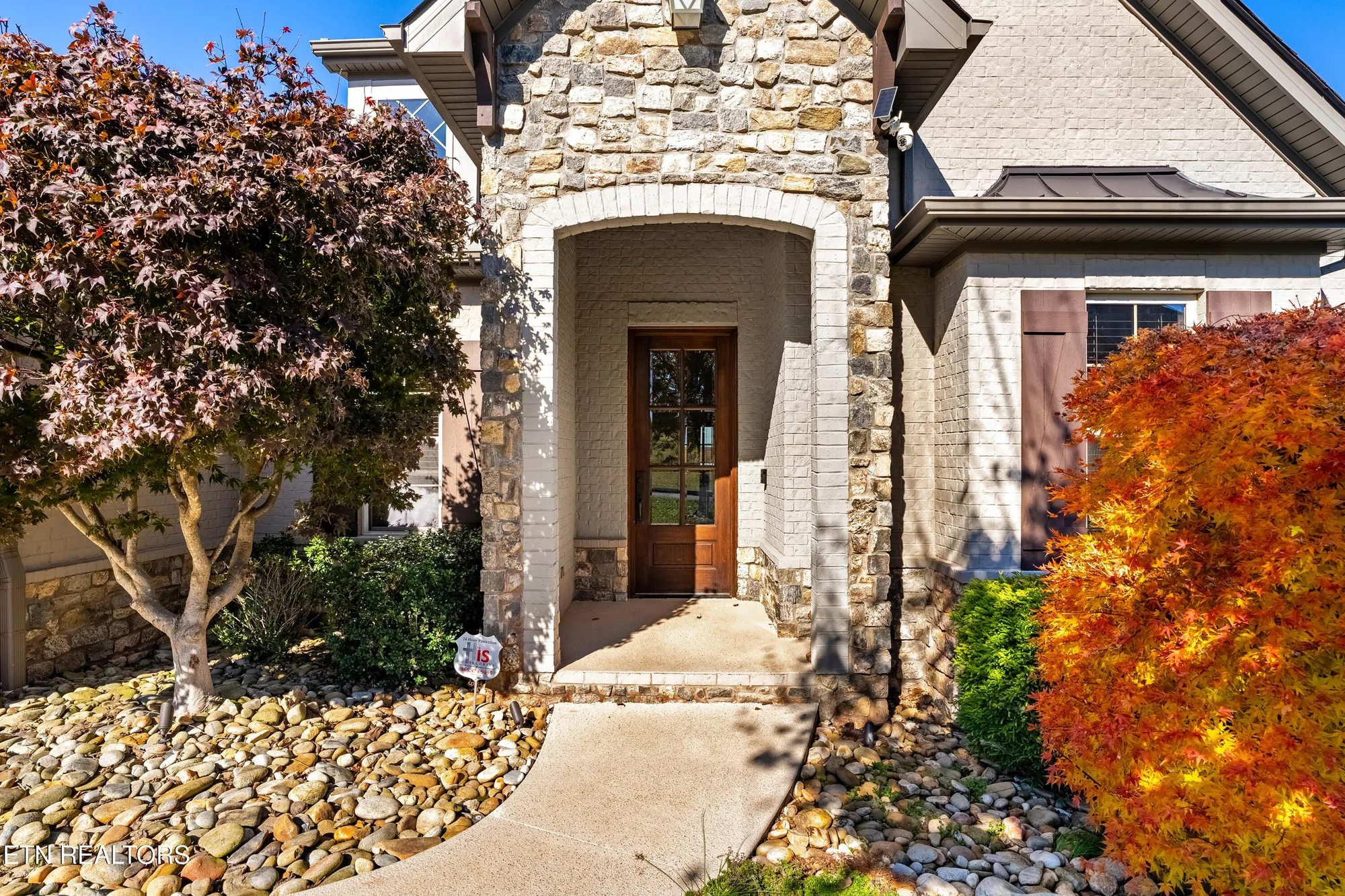 Property Slideshow image 5 of 60 | 275 hummingbird dr, Vonore, TN, 37885