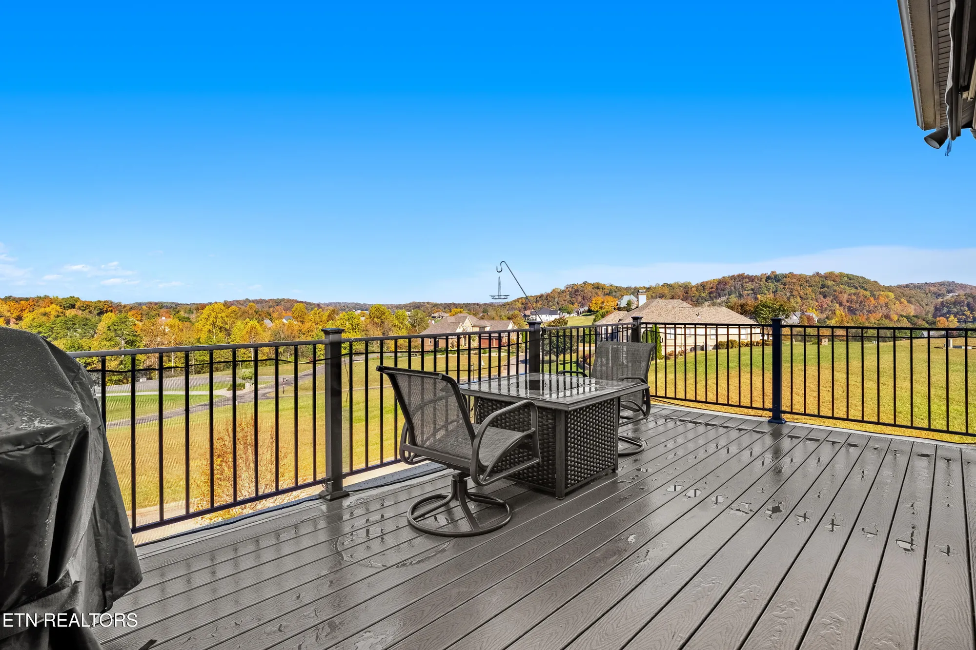 Property Slideshow image 11 of 60 | 275 hummingbird dr, Vonore, TN, 37885