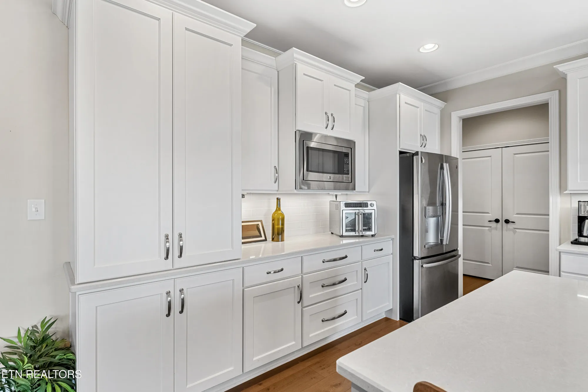 Property Slideshow image 20 of 60 | 275 hummingbird dr, Vonore, TN, 37885