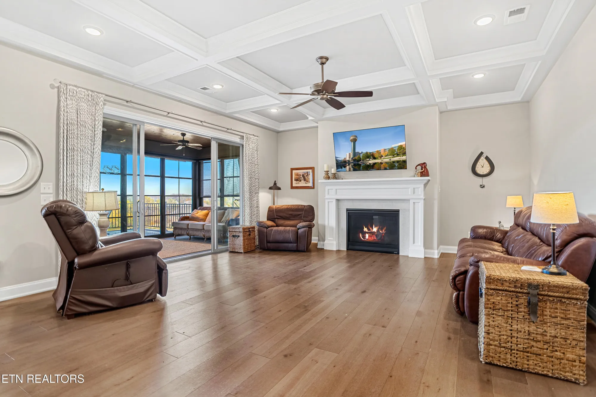 Property Slideshow image 8 of 60 | 275 hummingbird dr, Vonore, TN, 37885