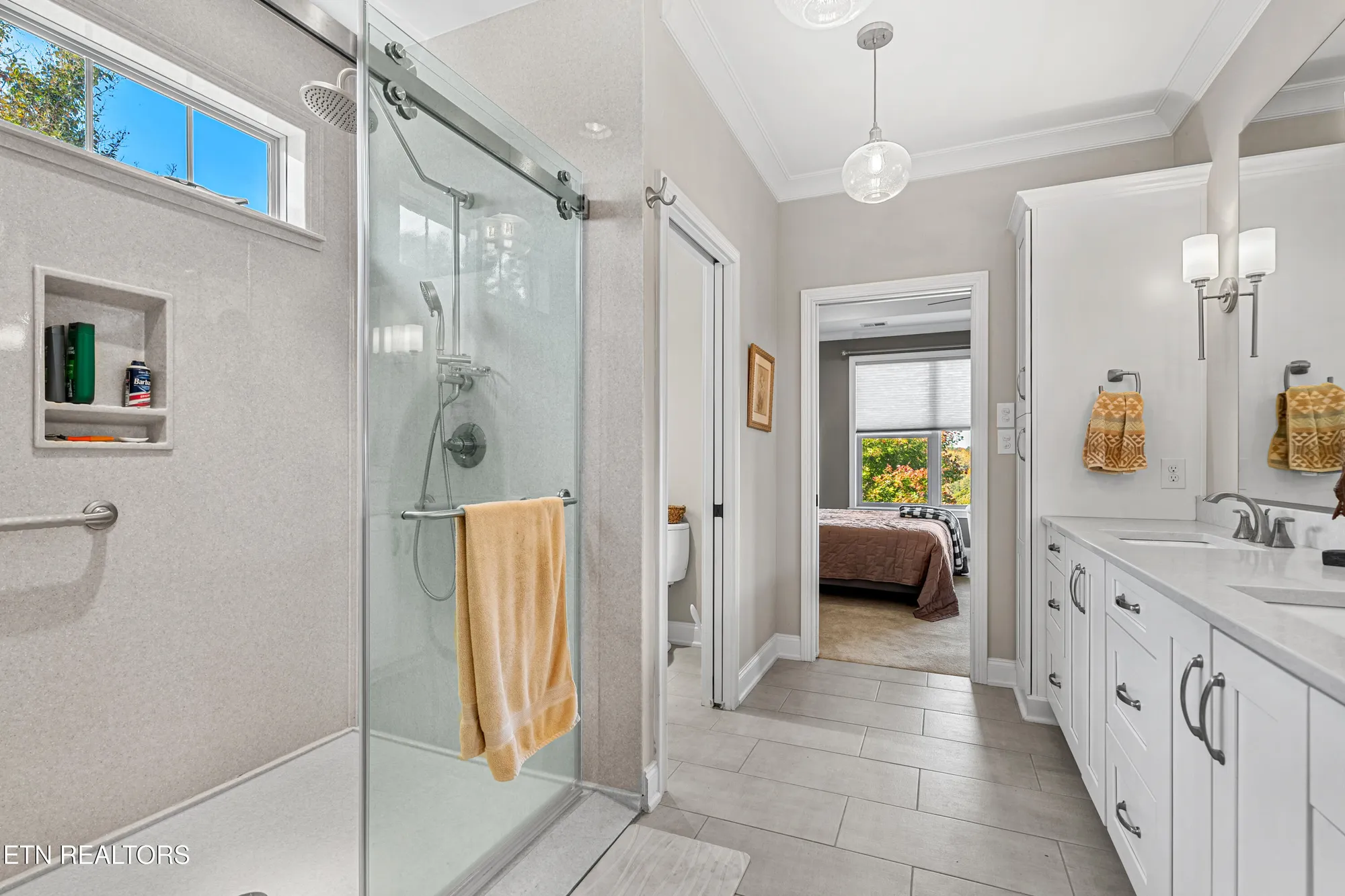 Property Slideshow image 24 of 60 | 275 hummingbird dr, Vonore, TN, 37885