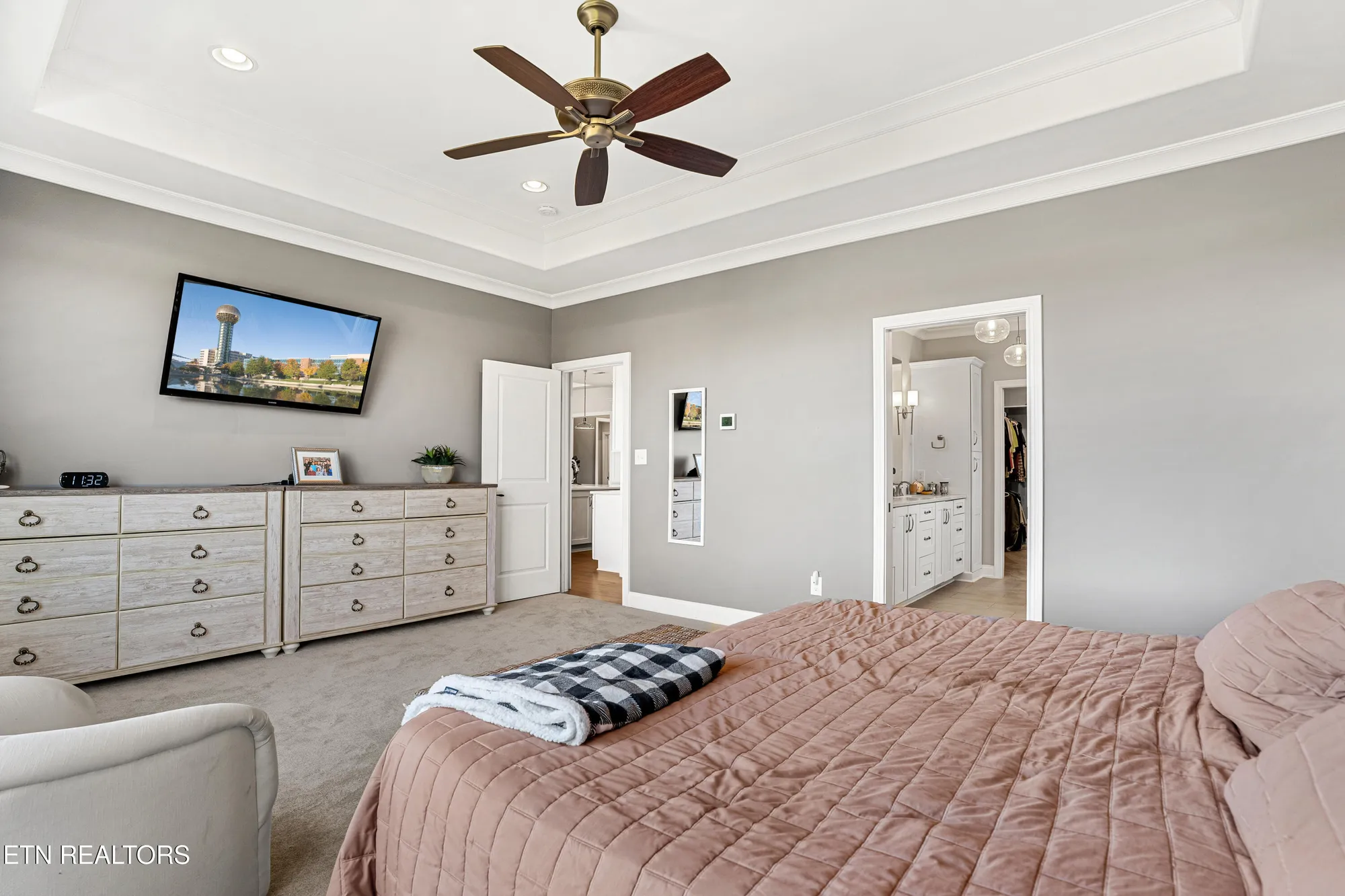 Property Slideshow image 23 of 60 | 275 hummingbird dr, Vonore, TN, 37885