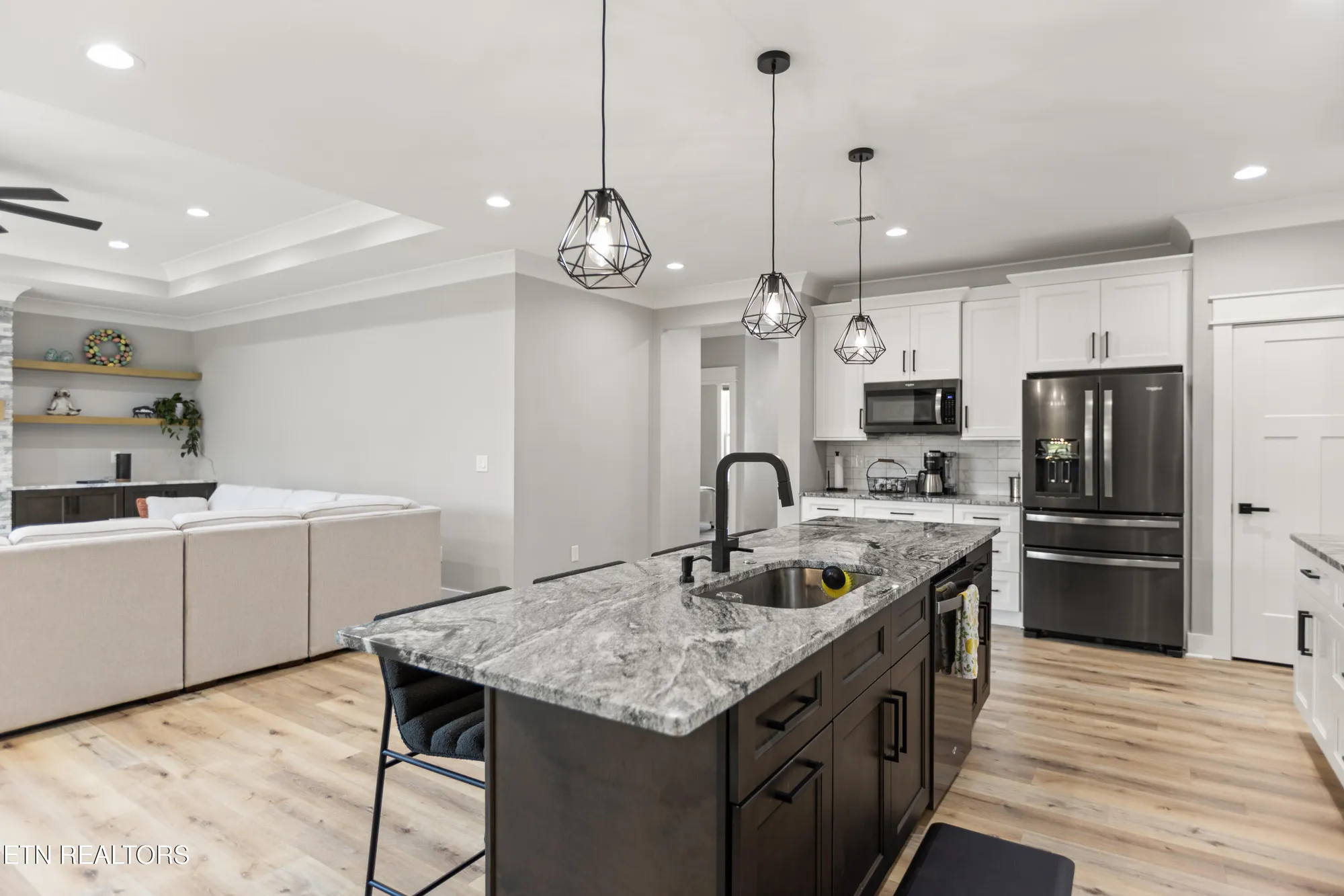 Property Slideshow image 16 of 37 | 141 daleyuhski way, Loudon, TN, 37774