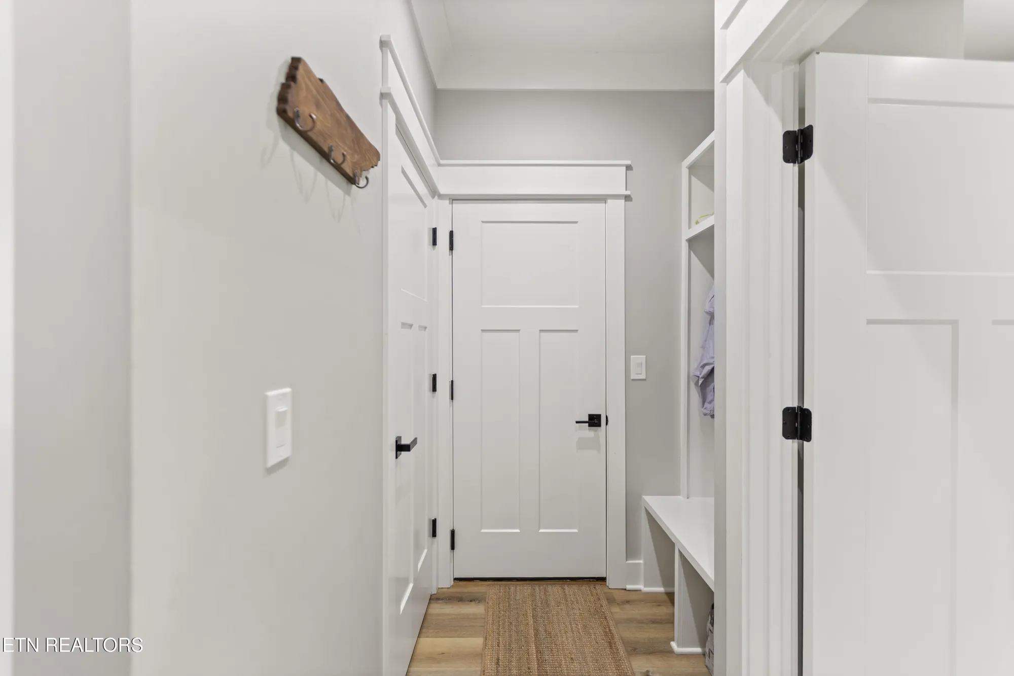 Property Slideshow image 26 of 37 | 141 daleyuhski way, Loudon, TN, 37774