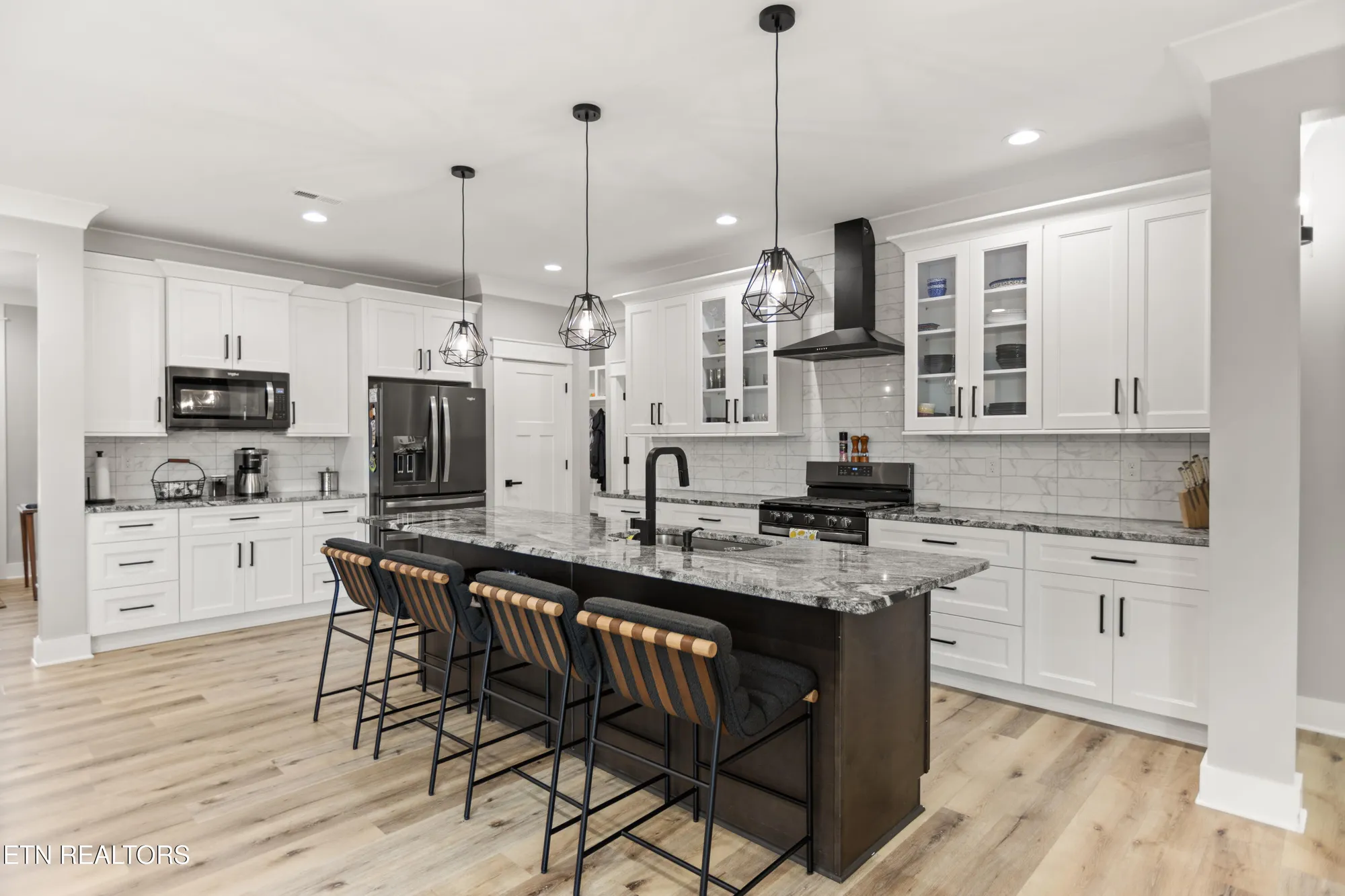 Property Slideshow image 13 of 37 | 141 daleyuhski way, Loudon, TN, 37774