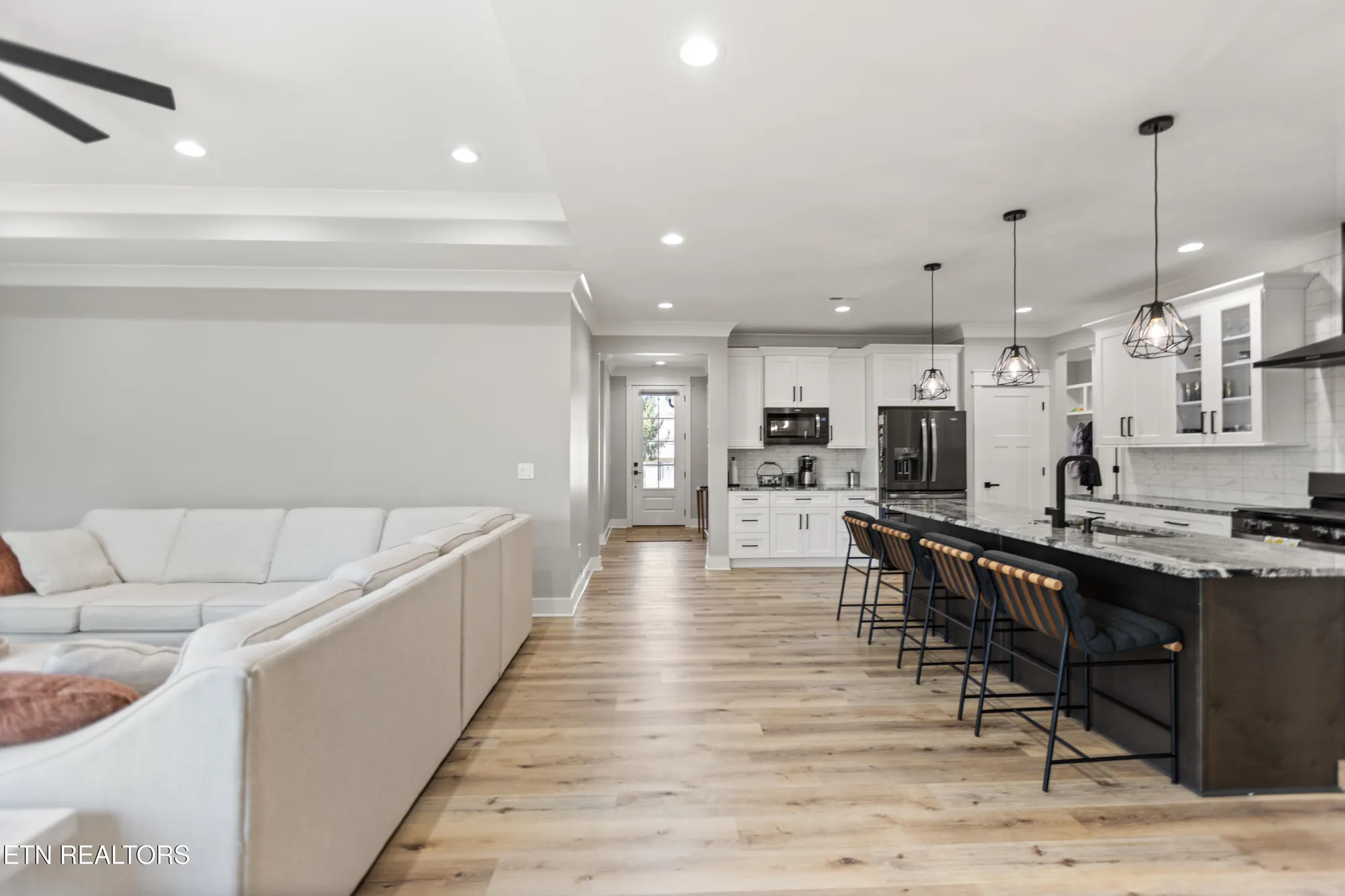 Property Slideshow image 12 of 37 | 141 daleyuhski way, Loudon, TN, 37774