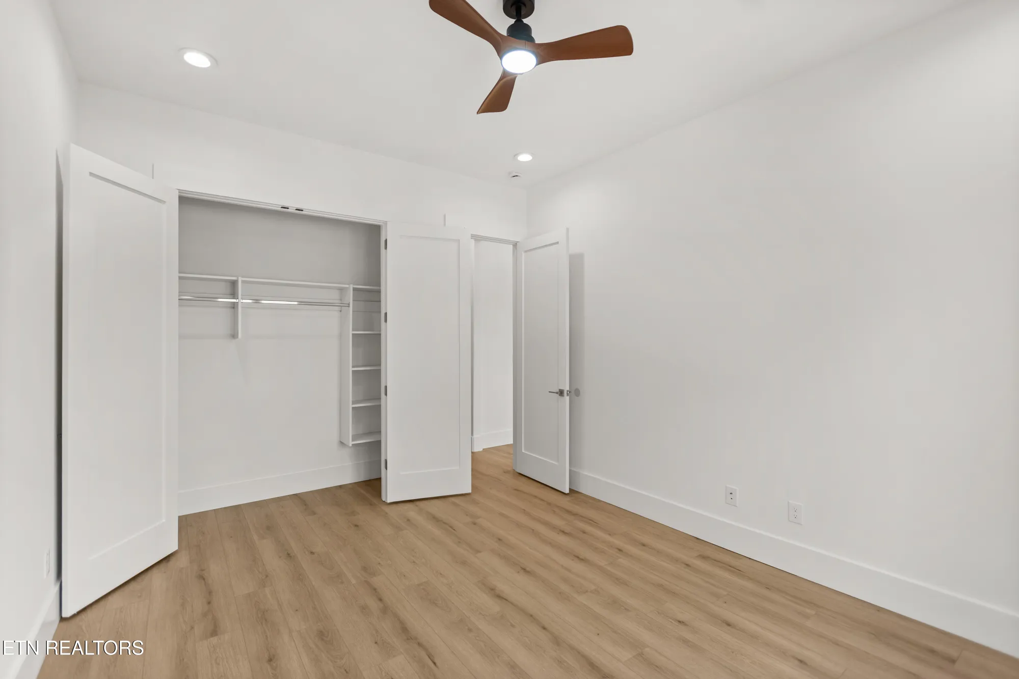 Property Slideshow image 41 of 60 | 176 saligugi way, Loudon, TN, 37774