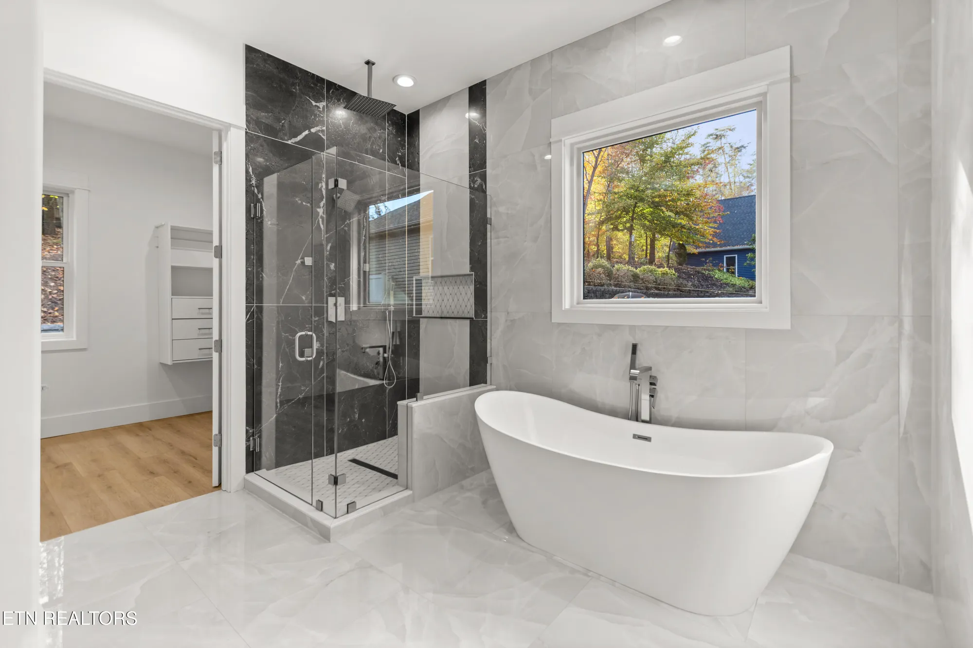 Property Slideshow image 29 of 60 | 176 saligugi way, Loudon, TN, 37774