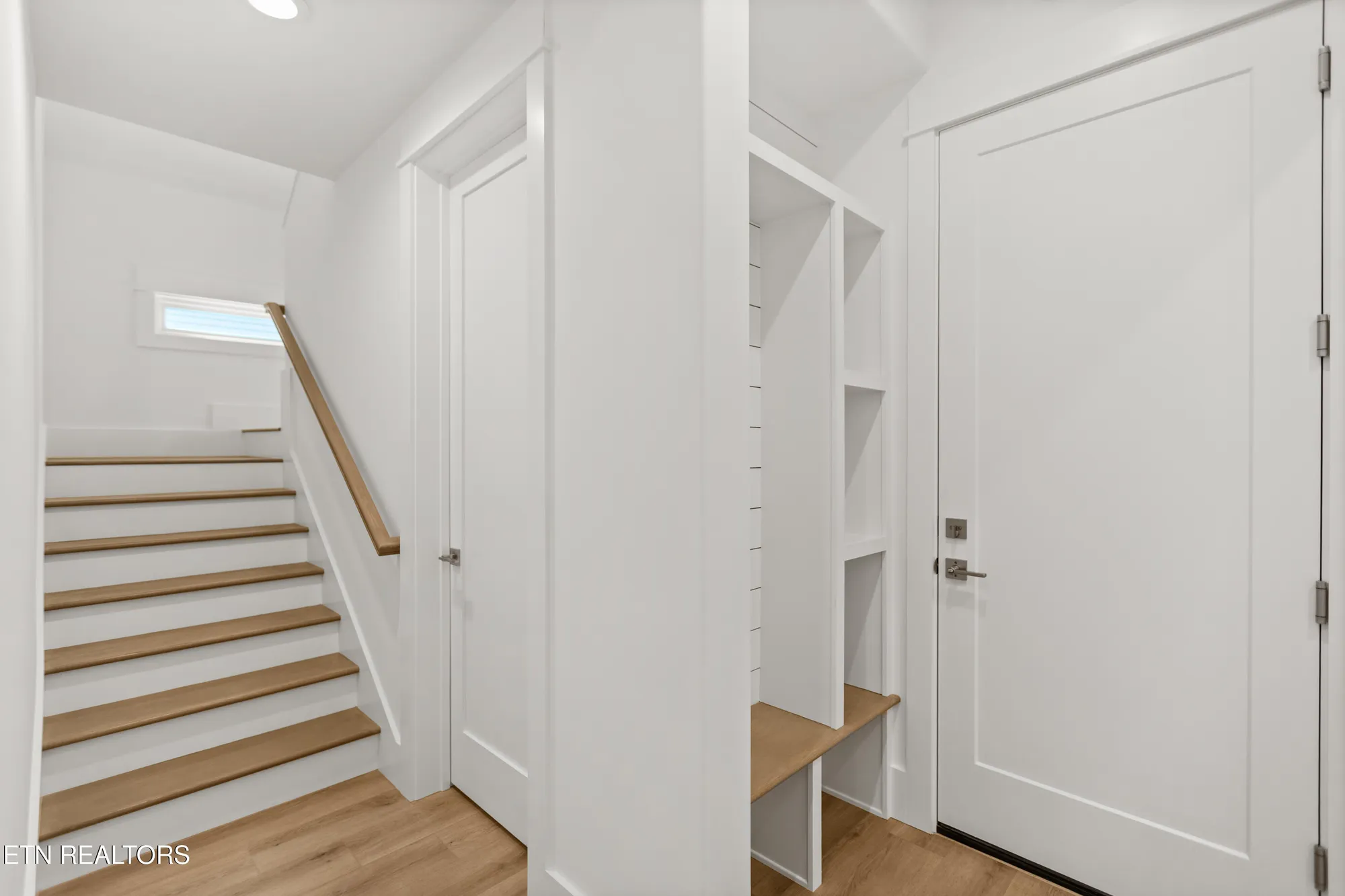 Property Slideshow image 42 of 60 | 176 saligugi way, Loudon, TN, 37774