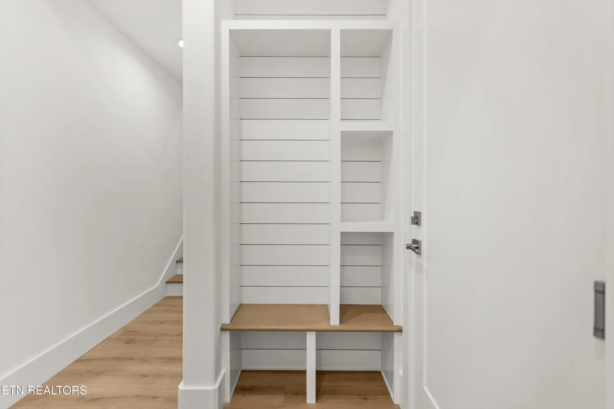 Property Slideshow image 43 of 60 | 176 saligugi way, Loudon, TN, 37774