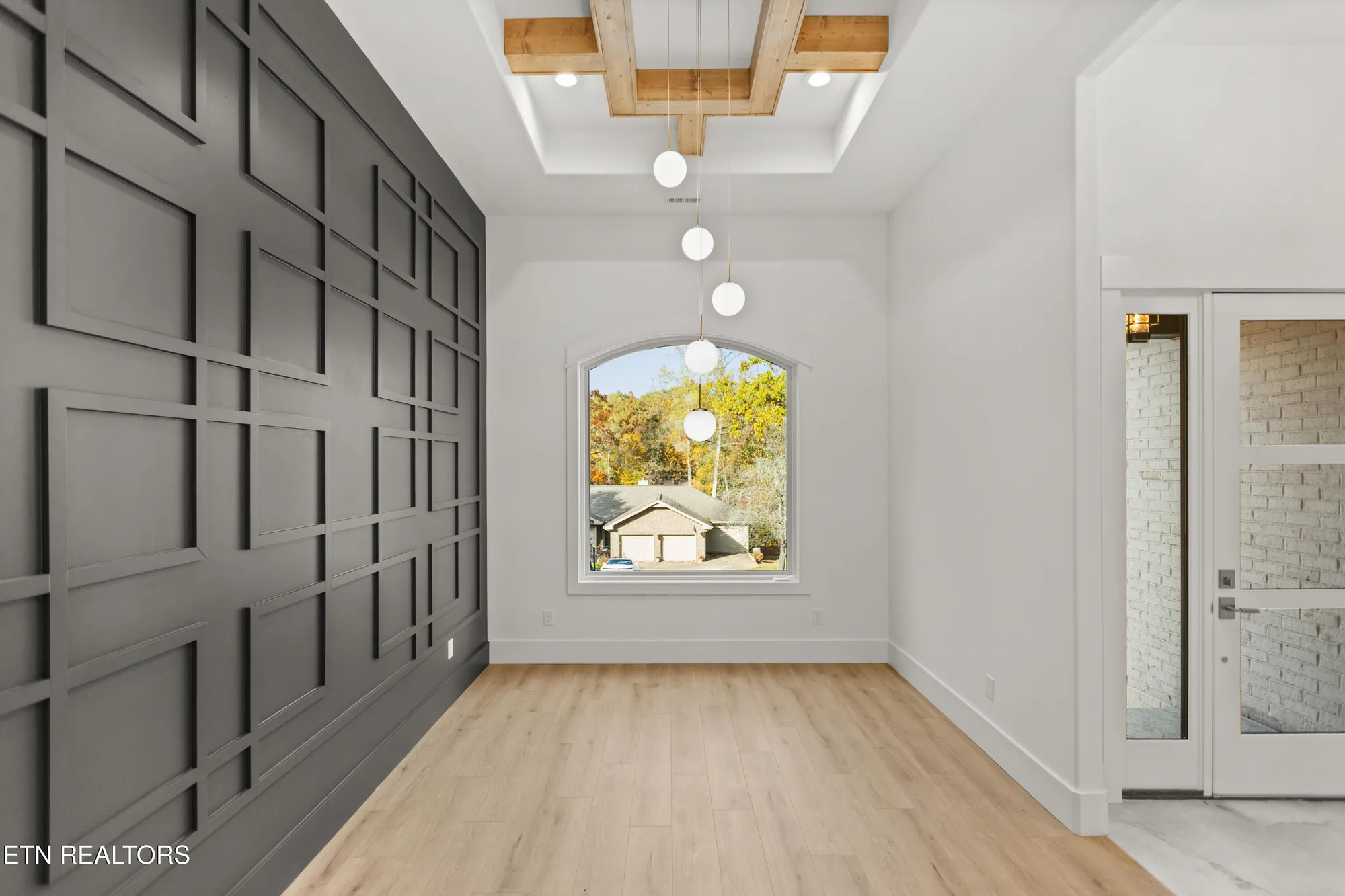 Property Slideshow image 12 of 60 | 176 saligugi way, Loudon, TN, 37774