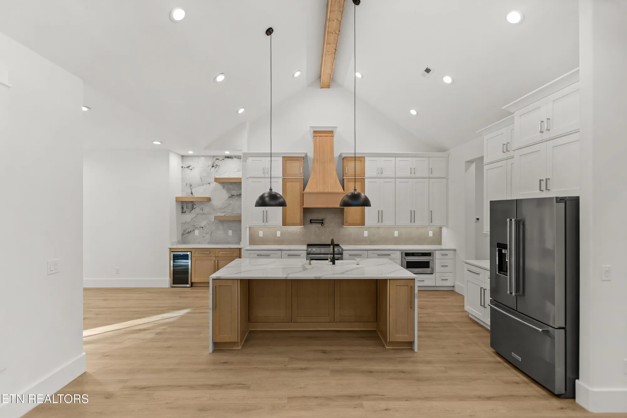 Property Slideshow image 21 of 60 | 176 saligugi way, Loudon, TN, 37774