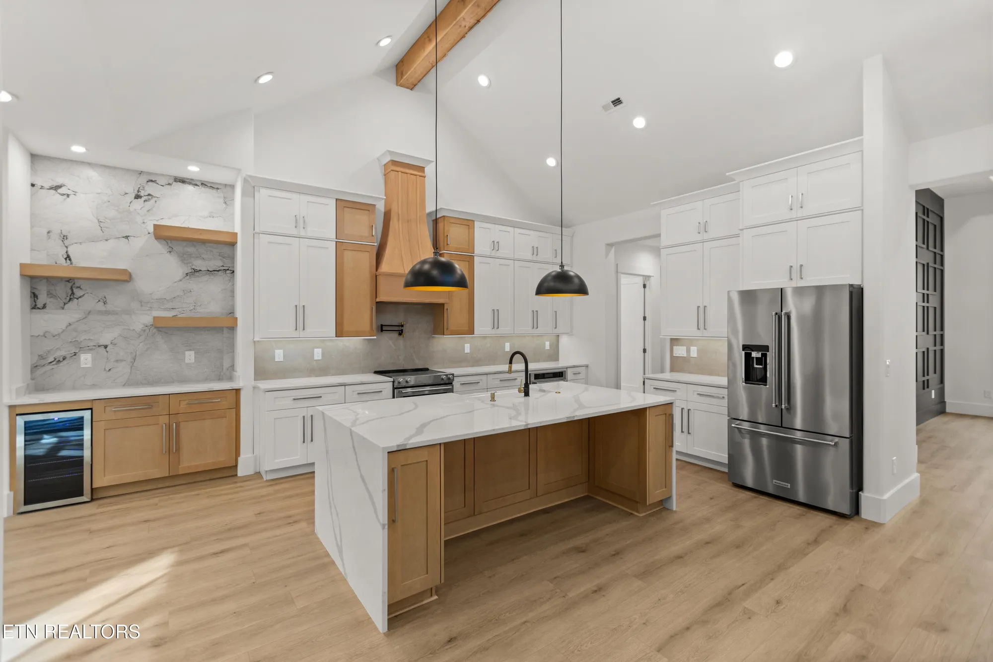 Property Slideshow image 13 of 60 | 176 saligugi way, Loudon, TN, 37774