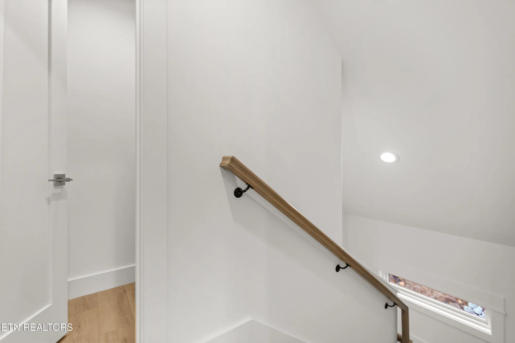 Property Slideshow image 53 of 60 | 176 saligugi way, Loudon, TN, 37774