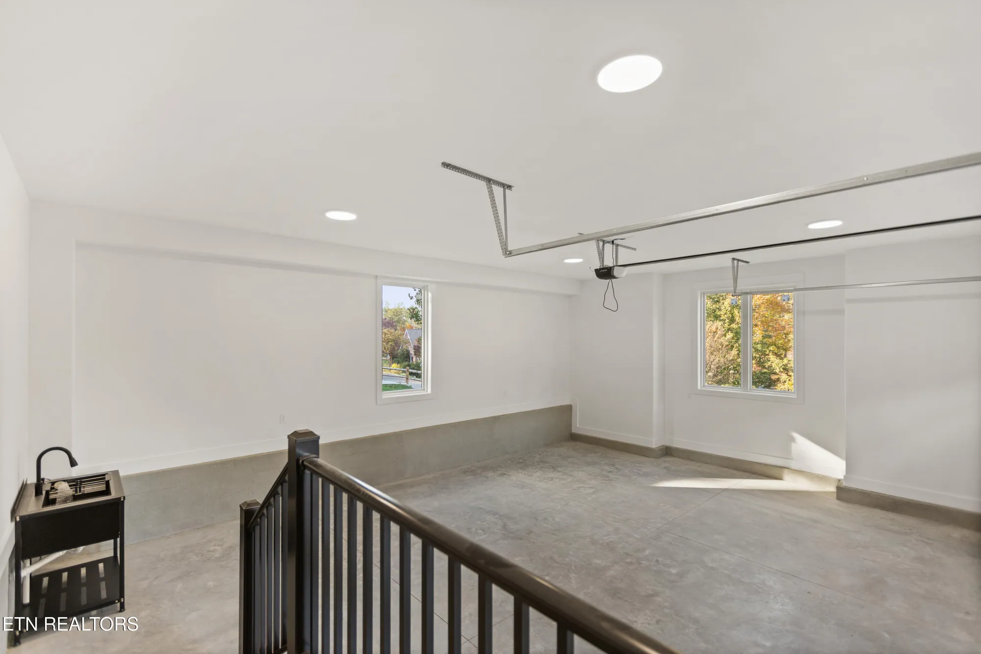 Property Slideshow image 55 of 60 | 176 saligugi way, Loudon, TN, 37774