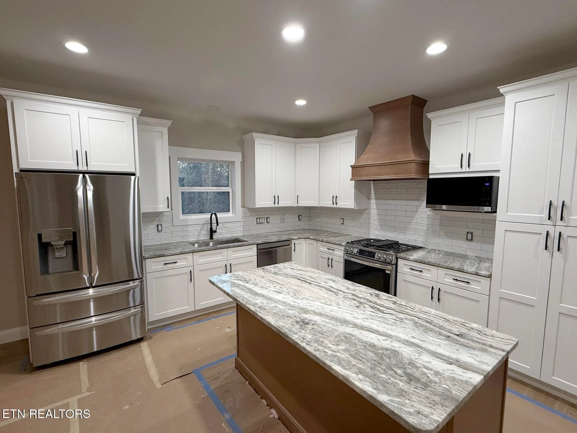 Property Slideshow image 7 of 22 | 605 westchester dr, Crossville, TN, 38558