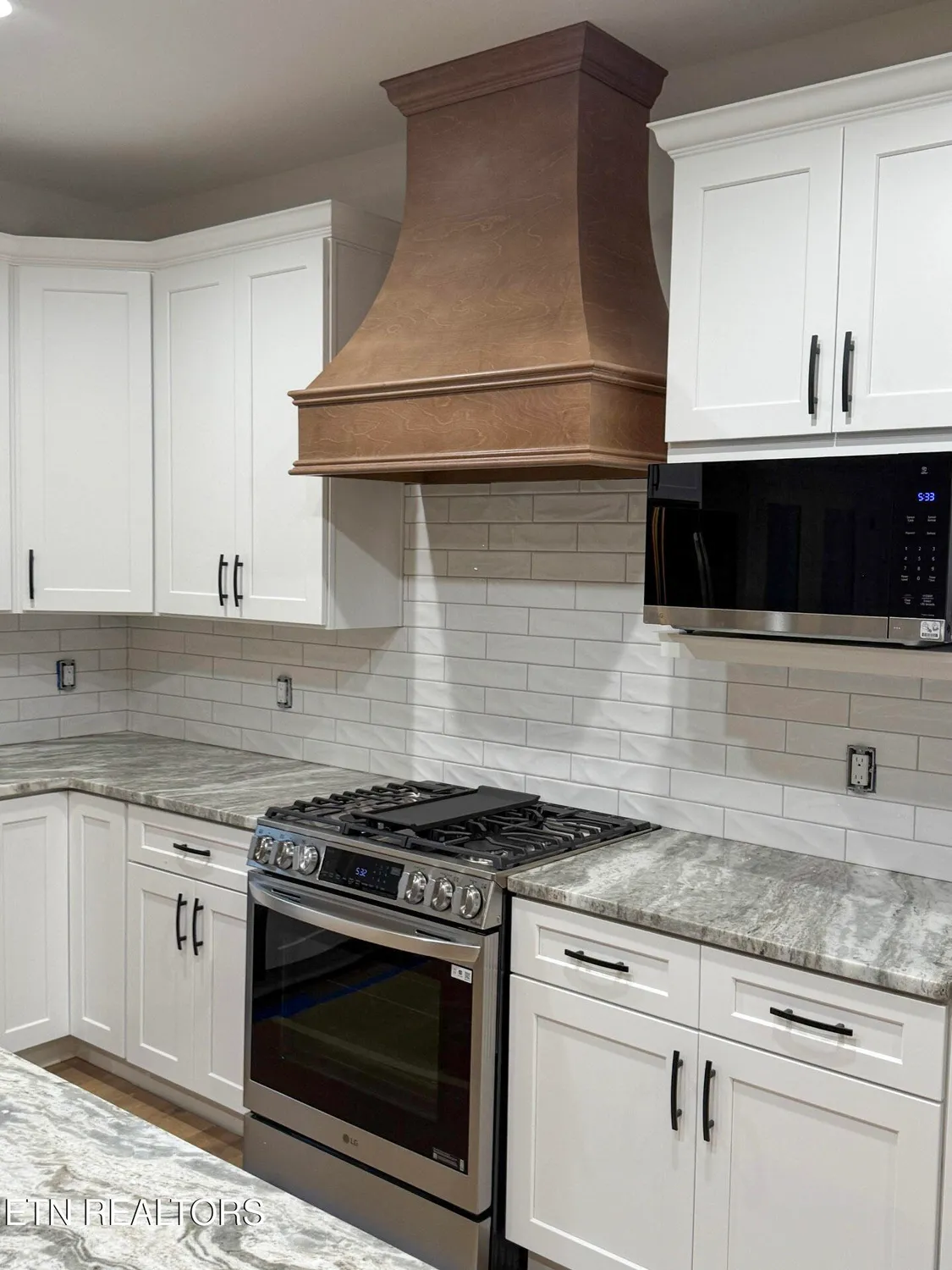 Property Slideshow image 9 of 22 | 605 westchester dr, Crossville, TN, 38558