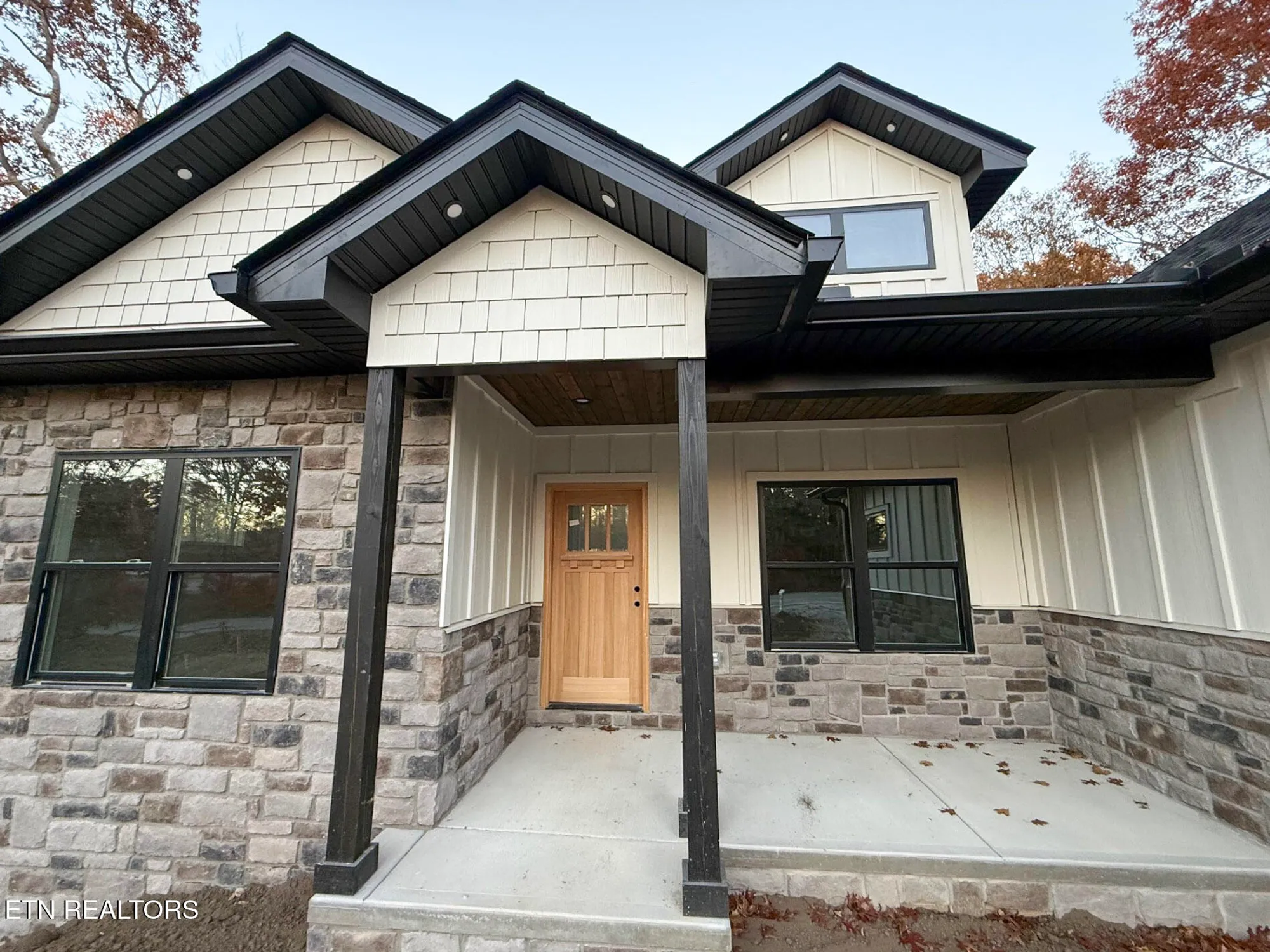 Property Slideshow image 6 of 22 | 605 westchester dr, Crossville, TN, 38558