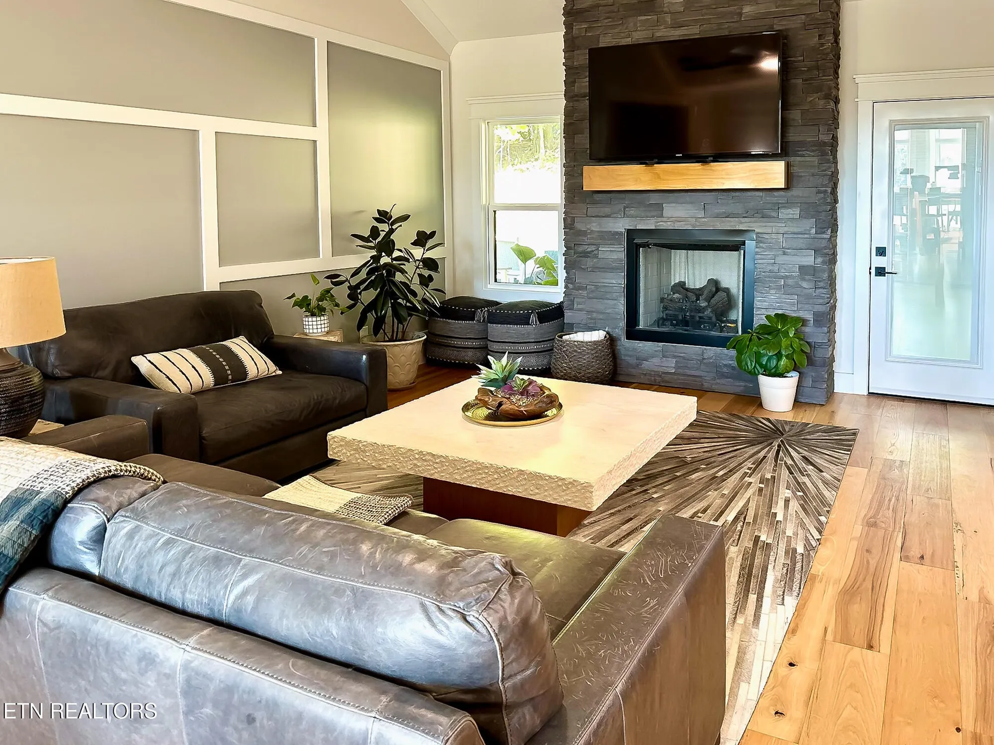 Property Slideshow image 18 of 42 | 316 ootsima ln, Loudon, TN, 37774