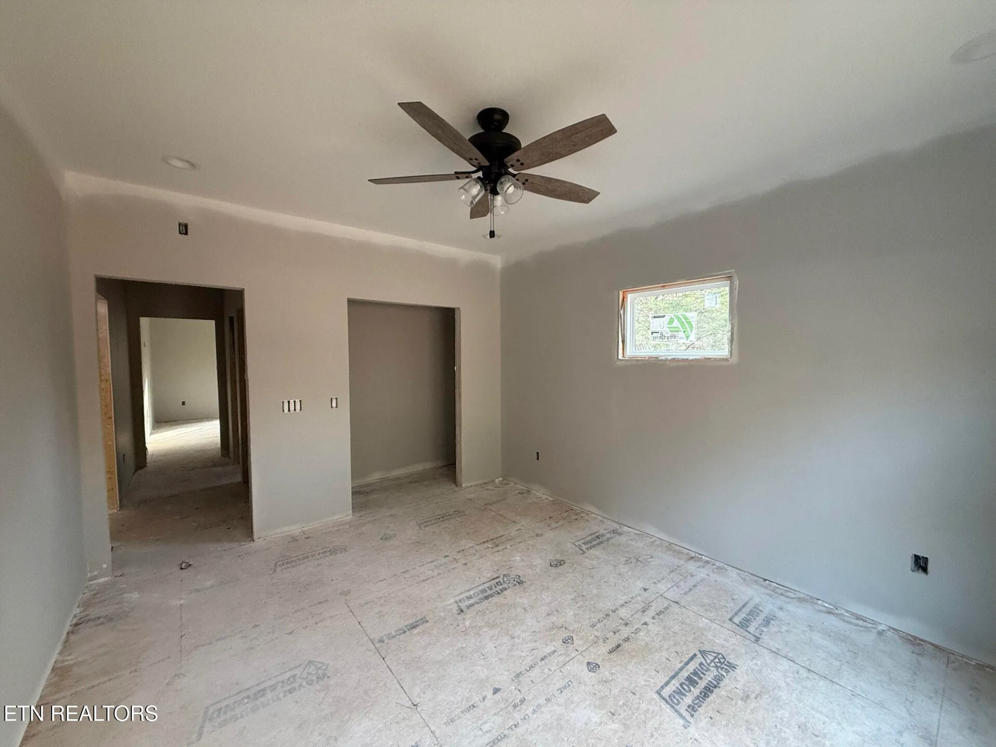 Property Slideshow image 12 of 20 | 157 natchez cir, Crossville, TN, 38558