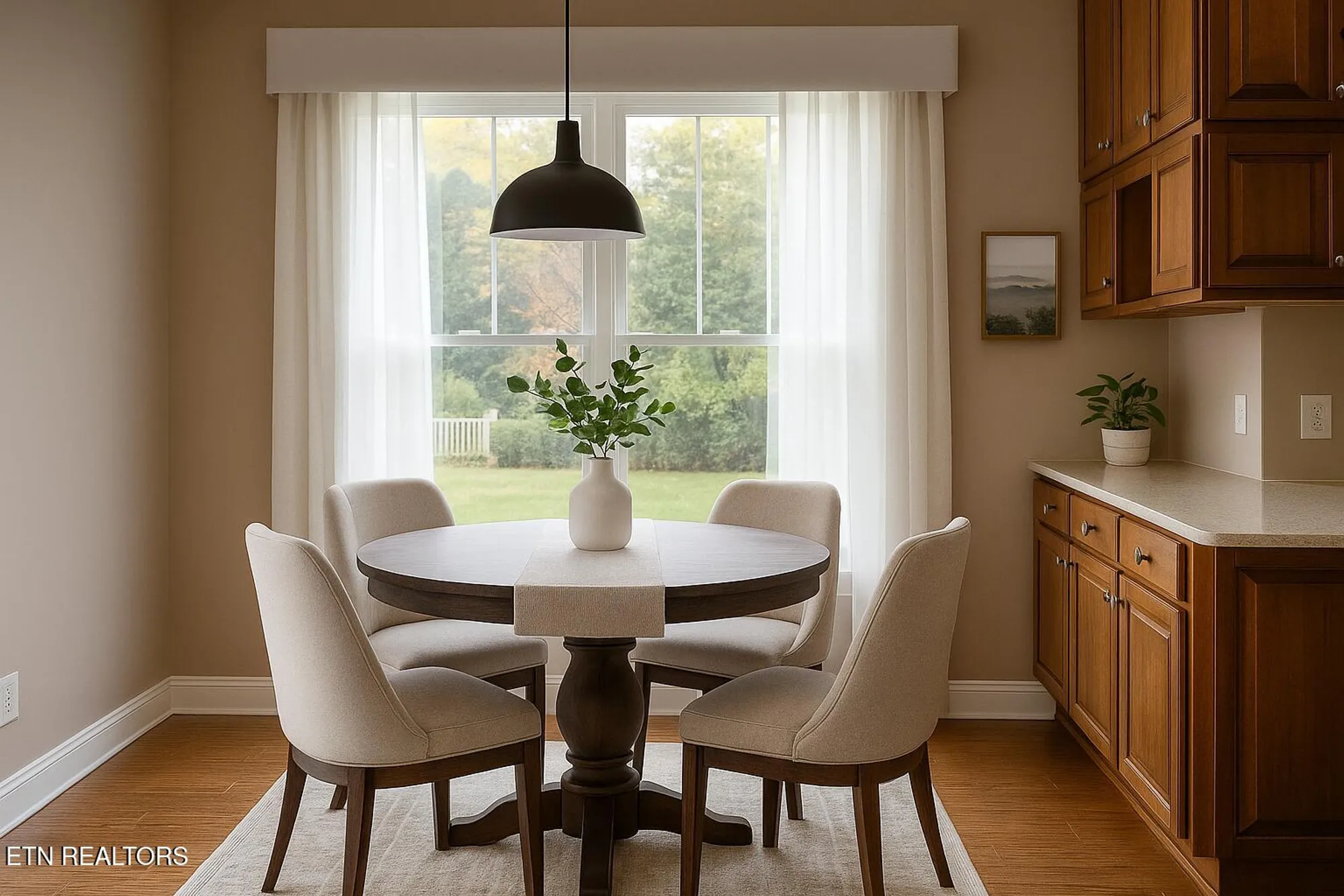 Property Slideshow image 19 of 43 | 302 oostanali cir, Loudon, TN, 37774