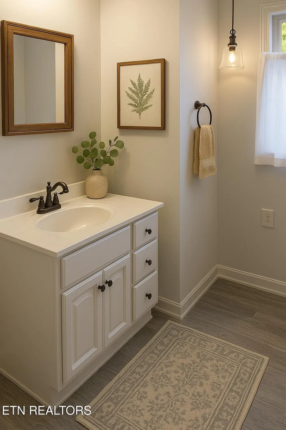 Property Slideshow image 35 of 43 | 302 oostanali cir, Loudon, TN, 37774