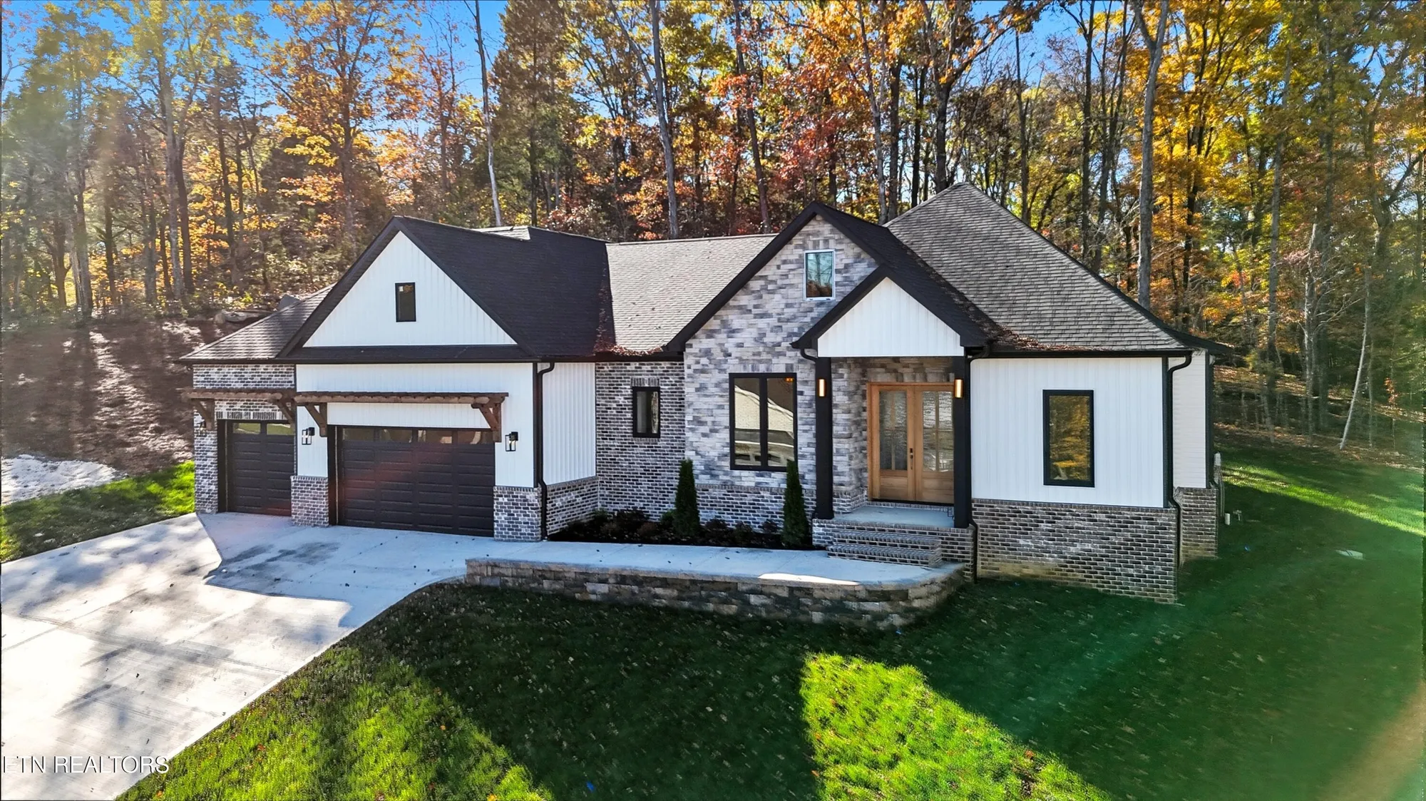 Property Slideshow image 3 of 45 | 121 nuhya way, Loudon, TN, 37774