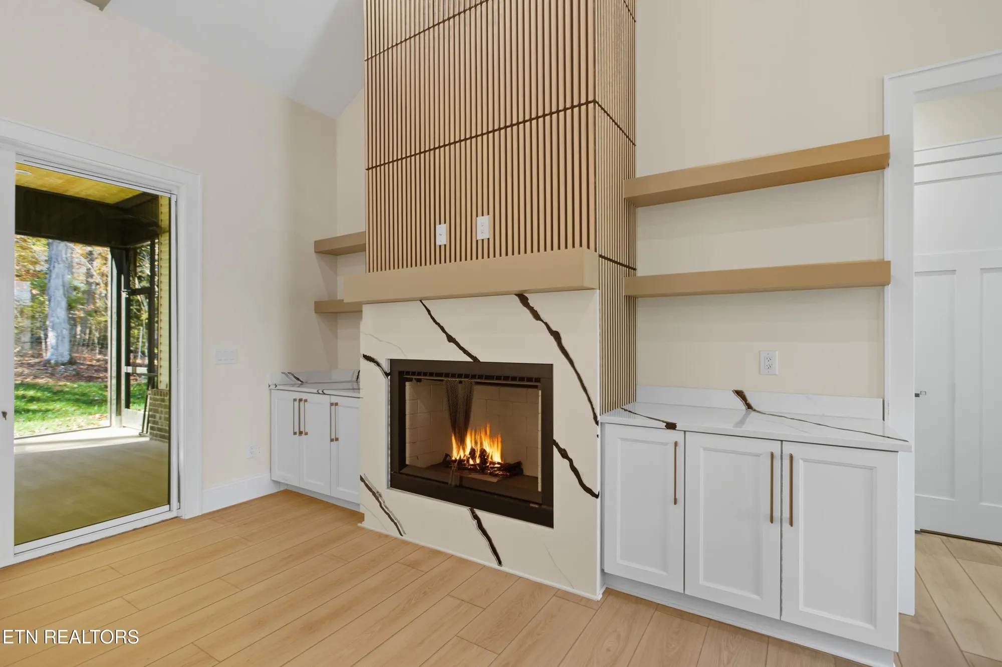 Property Slideshow image 11 of 45 | 121 nuhya way, Loudon, TN, 37774