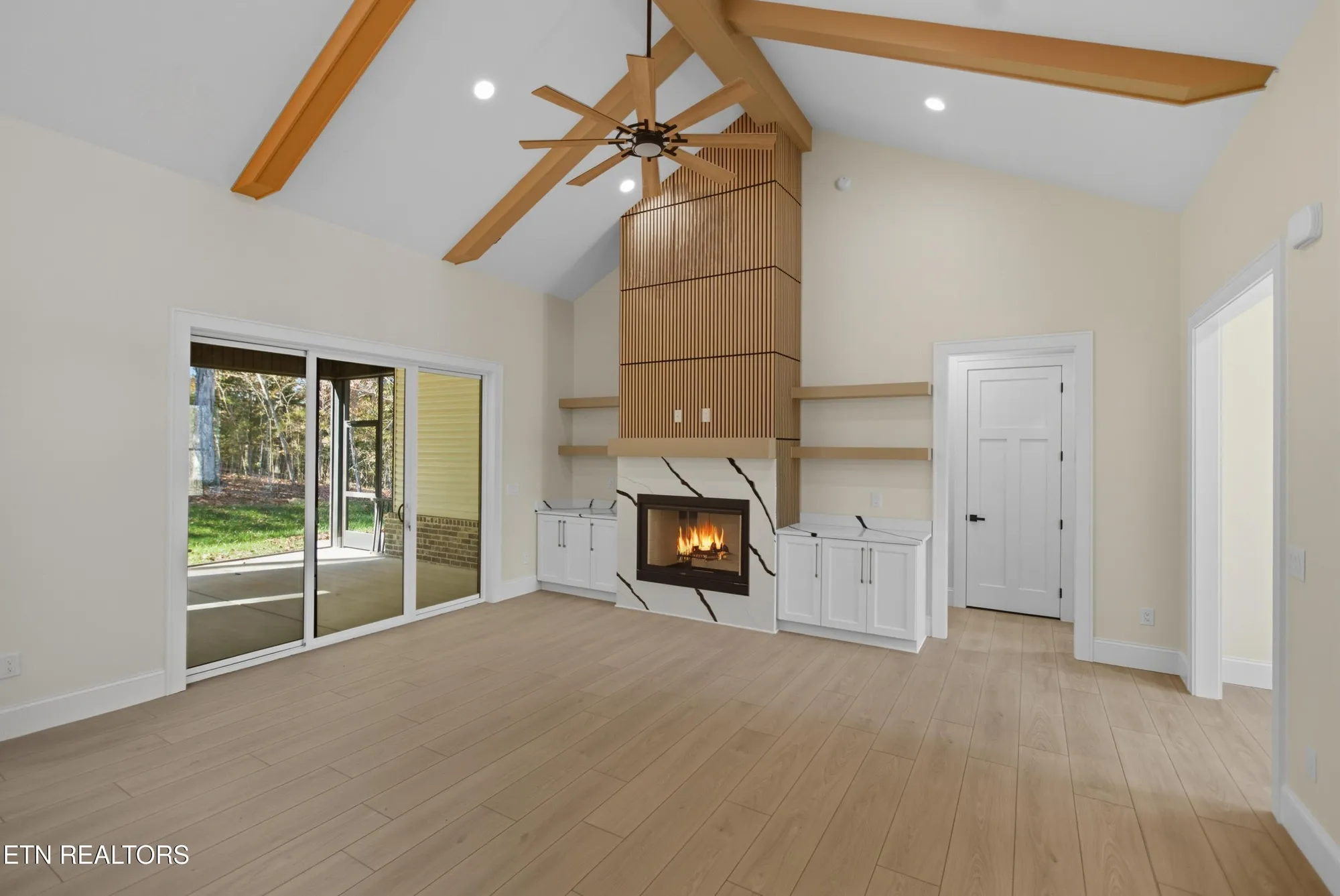 Property Slideshow image 12 of 45 | 121 nuhya way, Loudon, TN, 37774