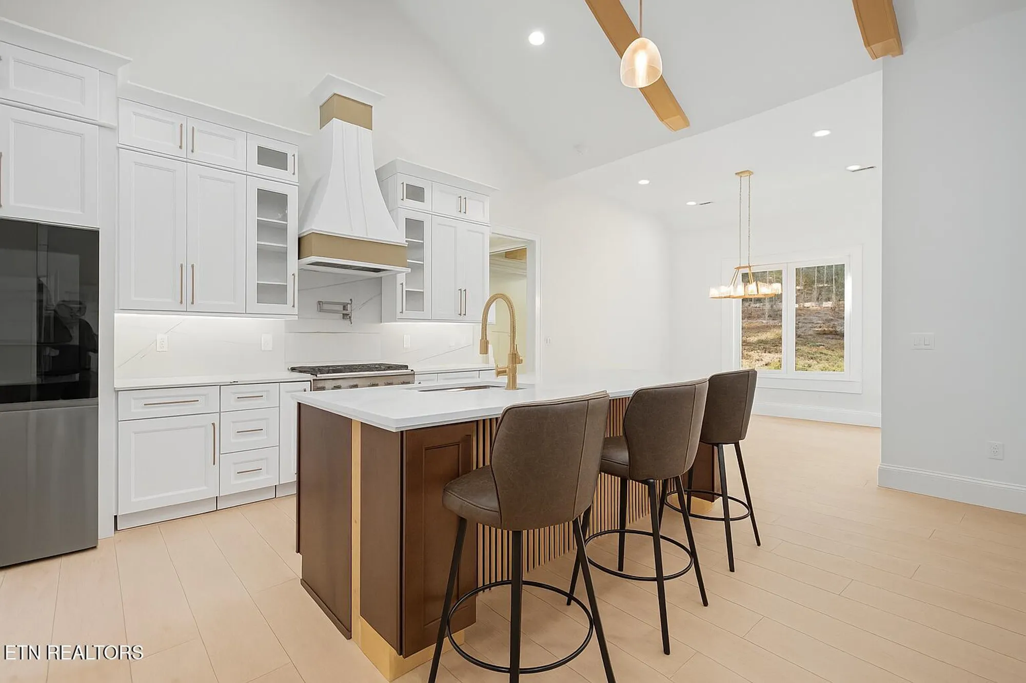 Property Slideshow image 15 of 45 | 121 nuhya way, Loudon, TN, 37774