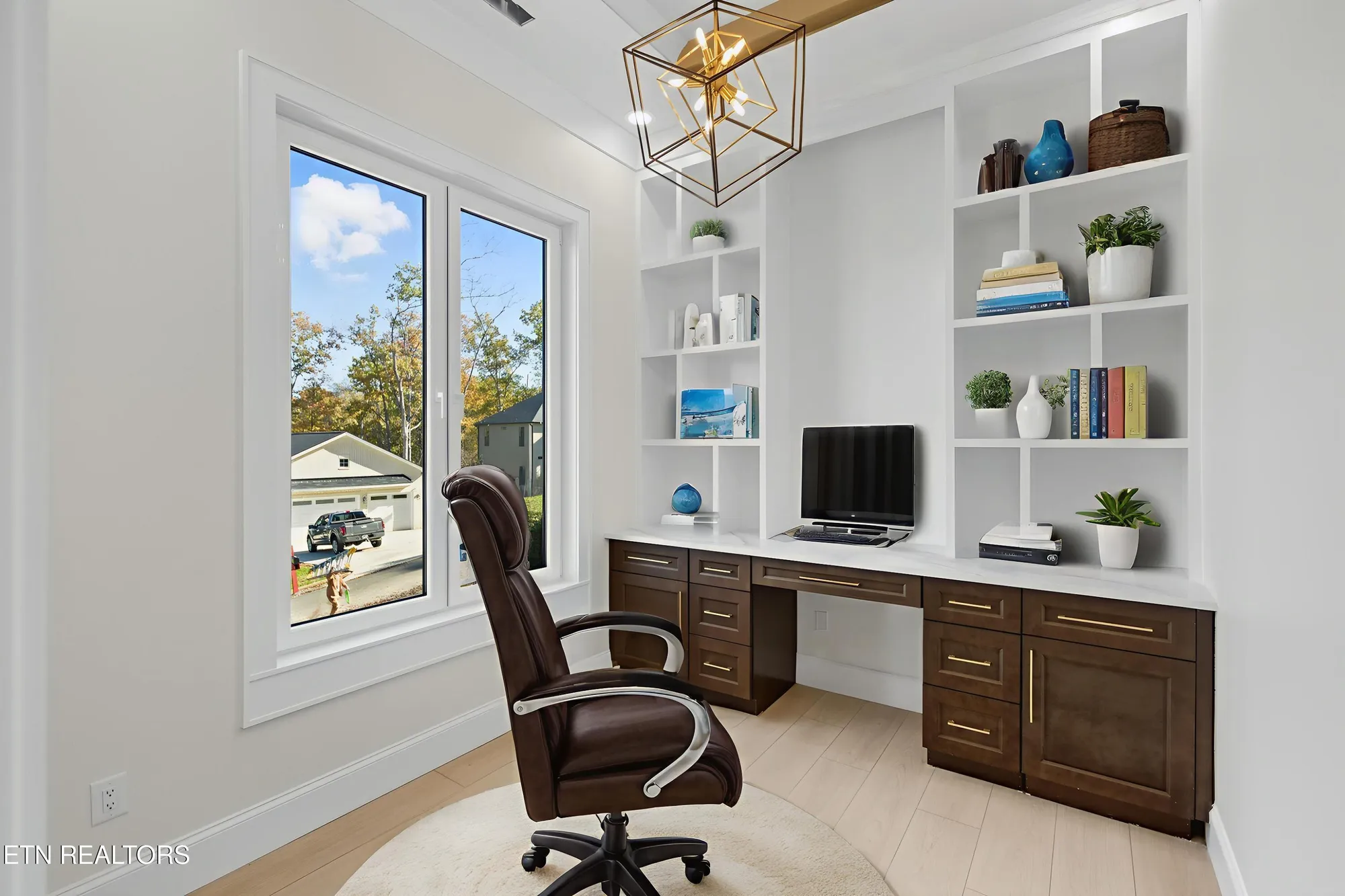 Property Slideshow image 9 of 45 | 121 nuhya way, Loudon, TN, 37774