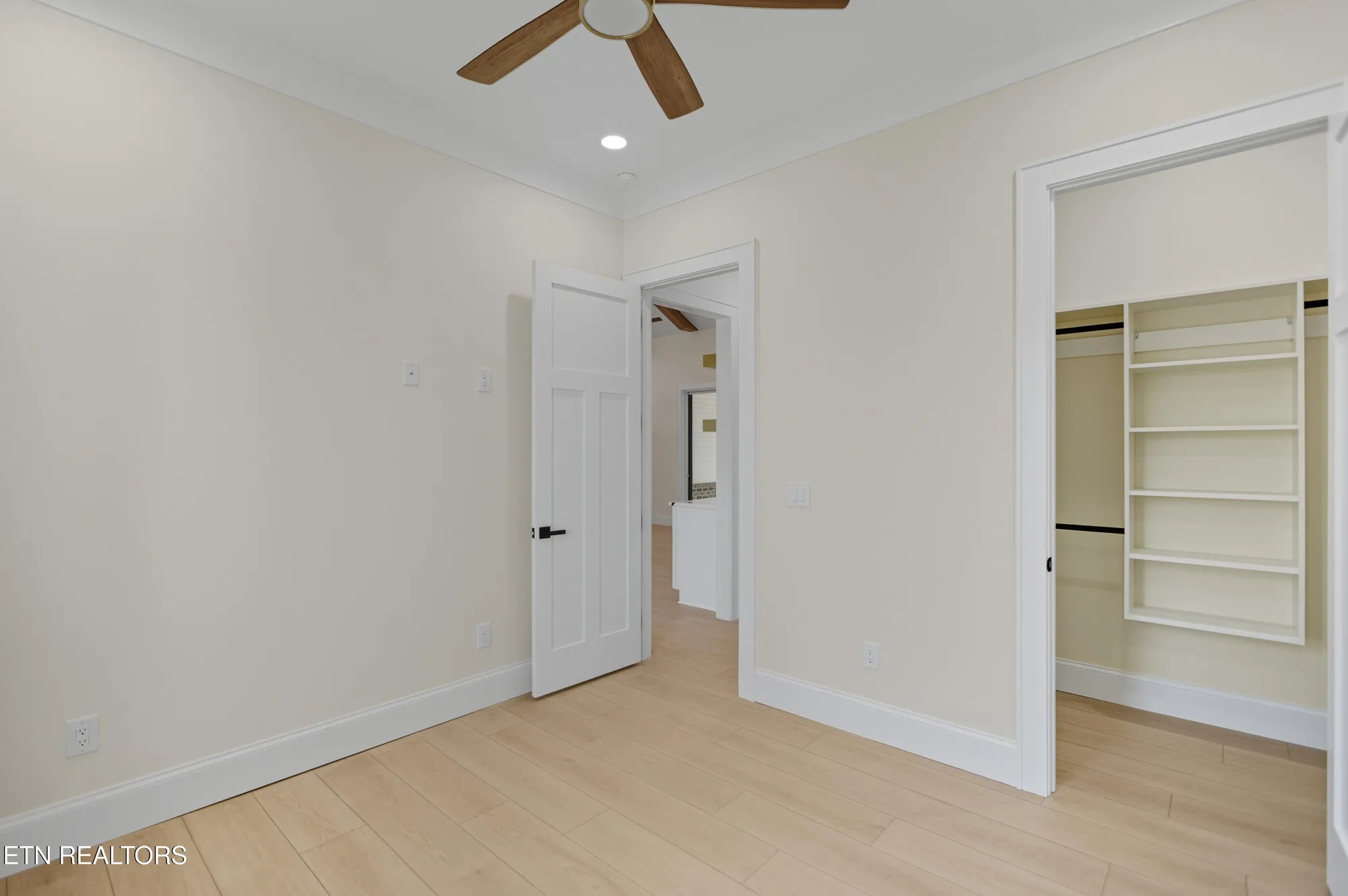 Property Slideshow image 30 of 45 | 121 nuhya way, Loudon, TN, 37774