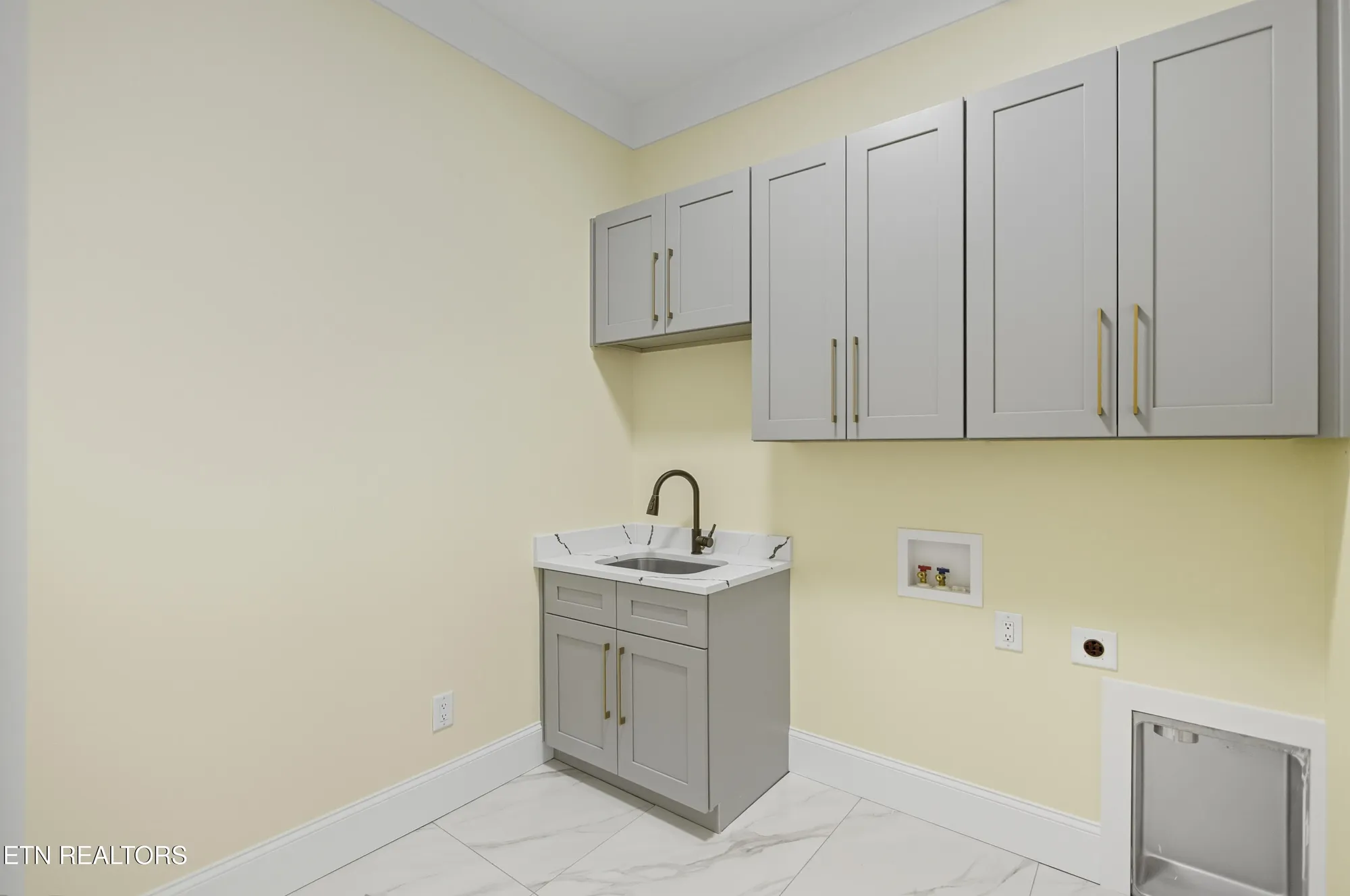 Property Slideshow image 39 of 45 | 121 nuhya way, Loudon, TN, 37774