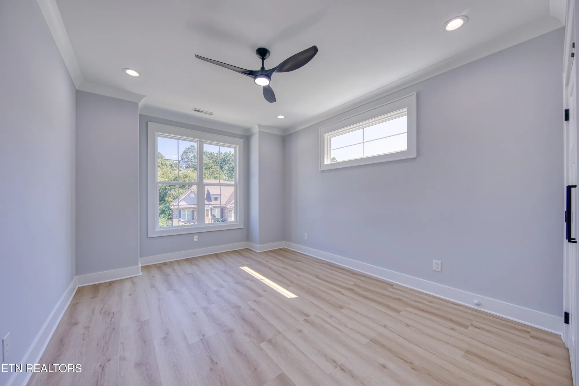 Property Slideshow image 22 of 39 | 113 nuhya way, Loudon, TN, 37774