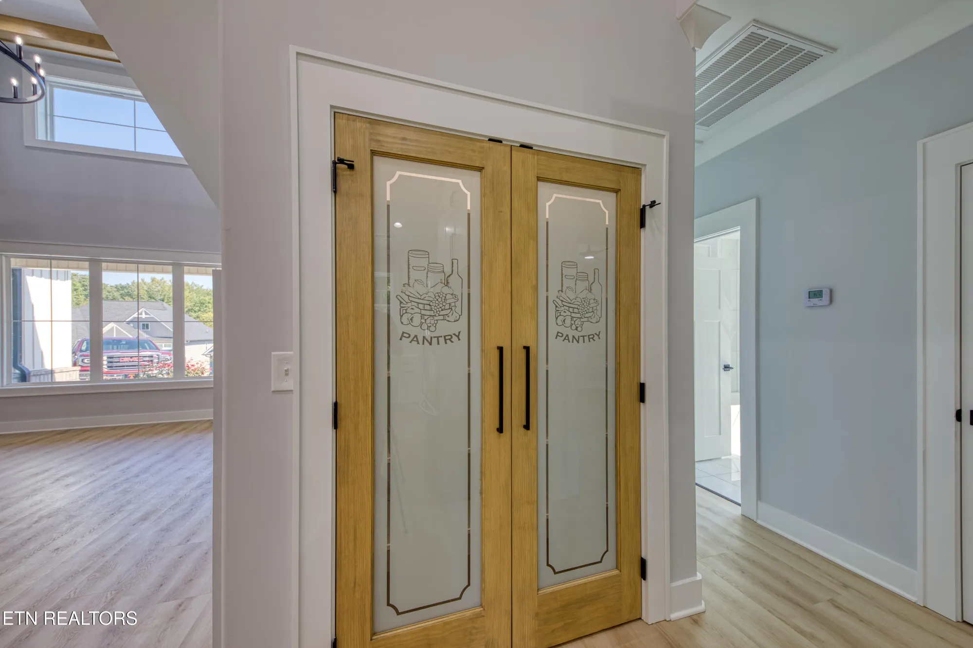 Property Slideshow image 9 of 39 | 113 nuhya way, Loudon, TN, 37774