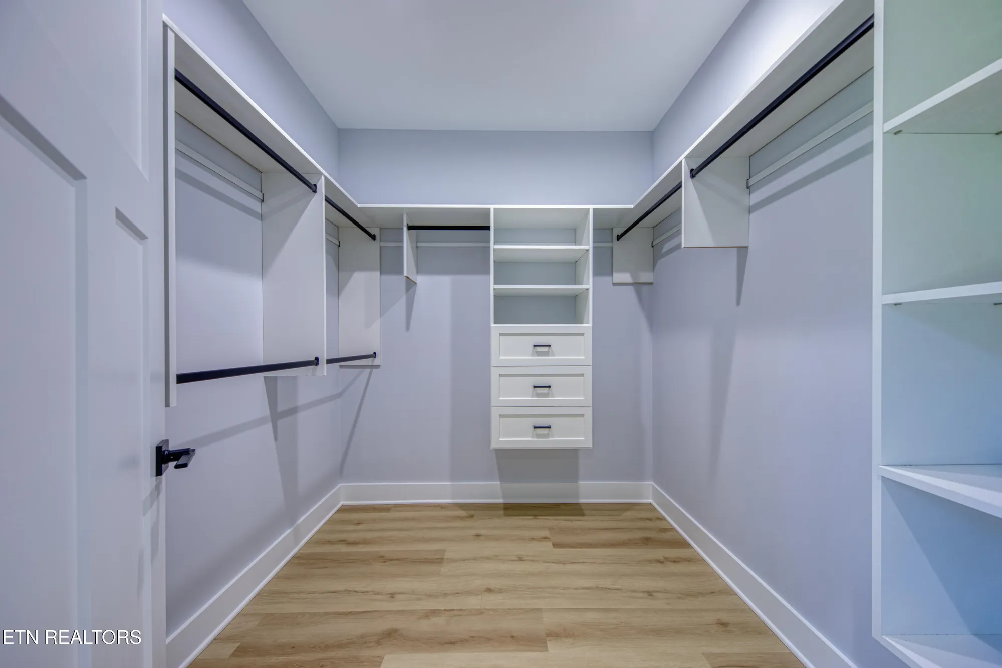 Property Slideshow image 19 of 39 | 113 nuhya way, Loudon, TN, 37774