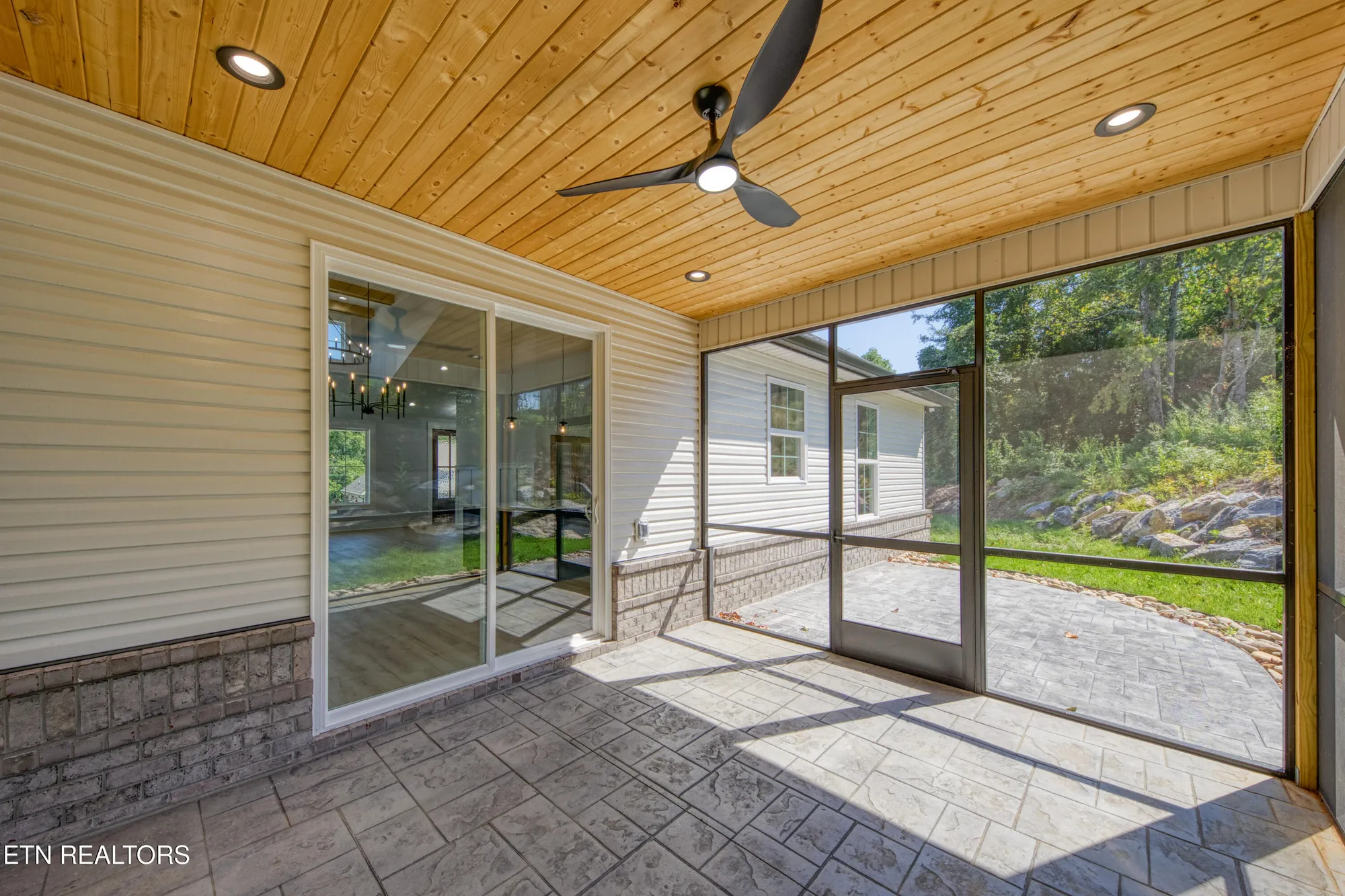 Property Slideshow image 36 of 39 | 113 nuhya way, Loudon, TN, 37774