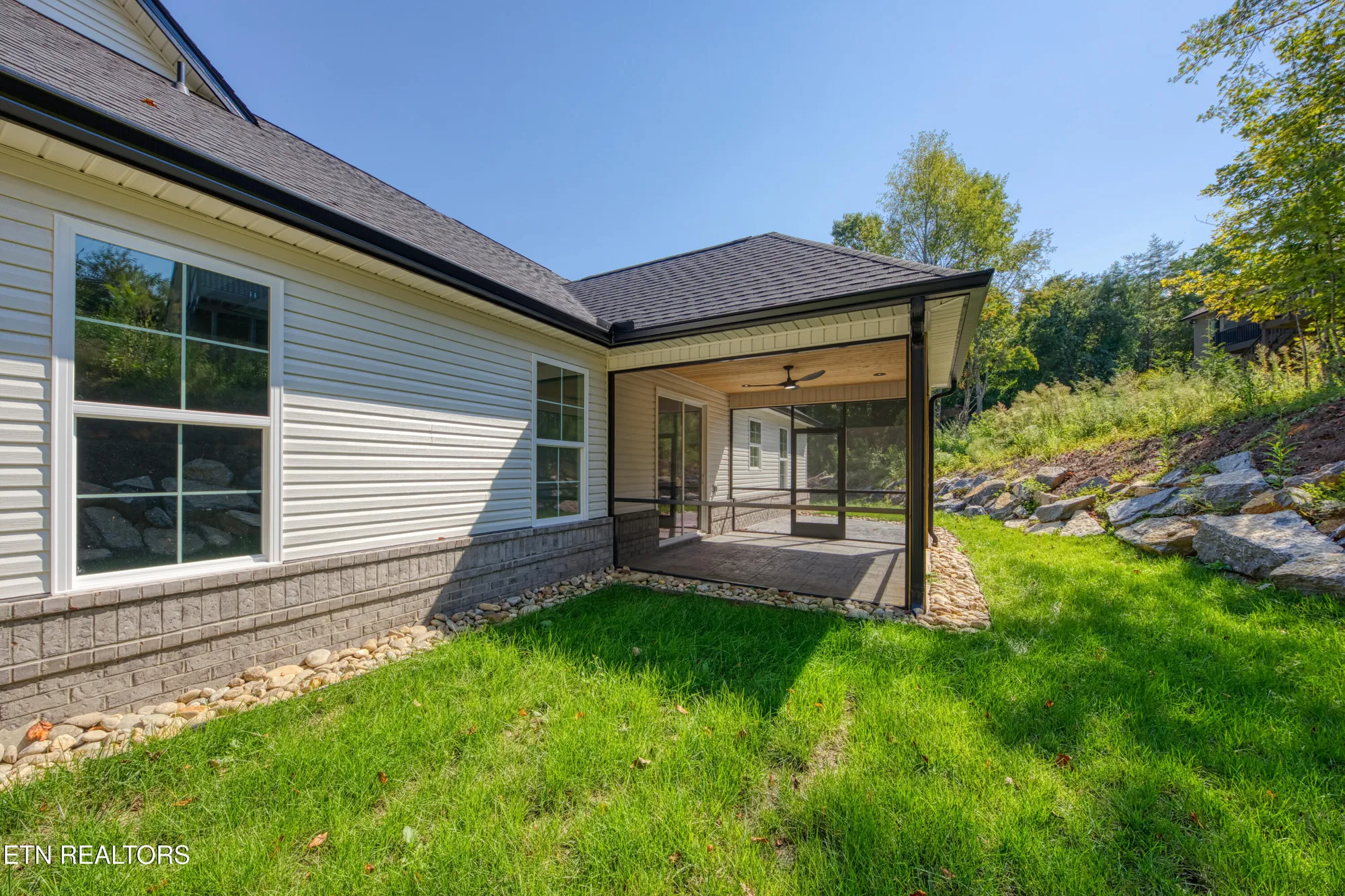 Property Slideshow image 38 of 39 | 113 nuhya way, Loudon, TN, 37774