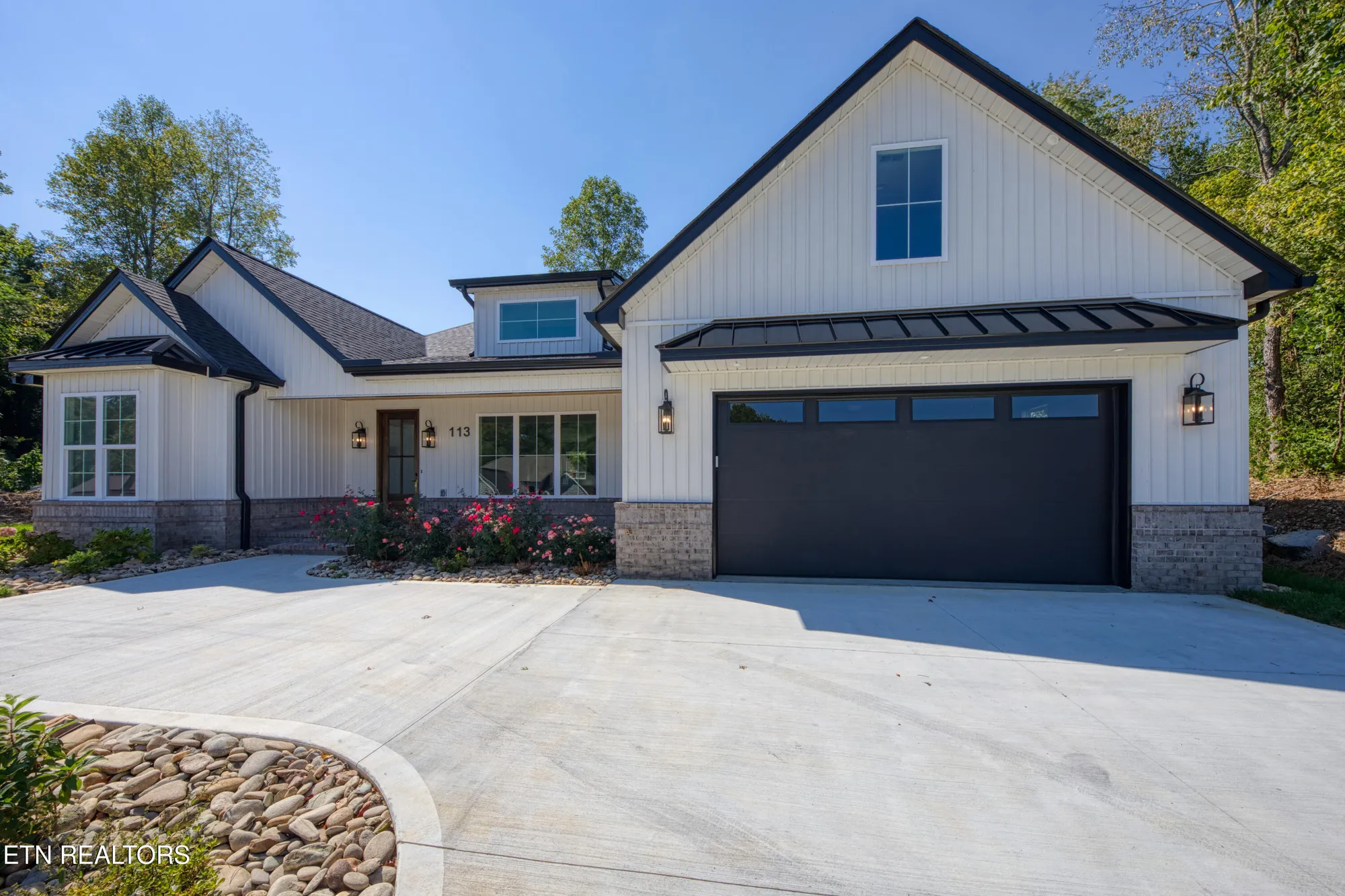 Property Slideshow image 1 of 39 | 113 nuhya way, Loudon, TN, 37774