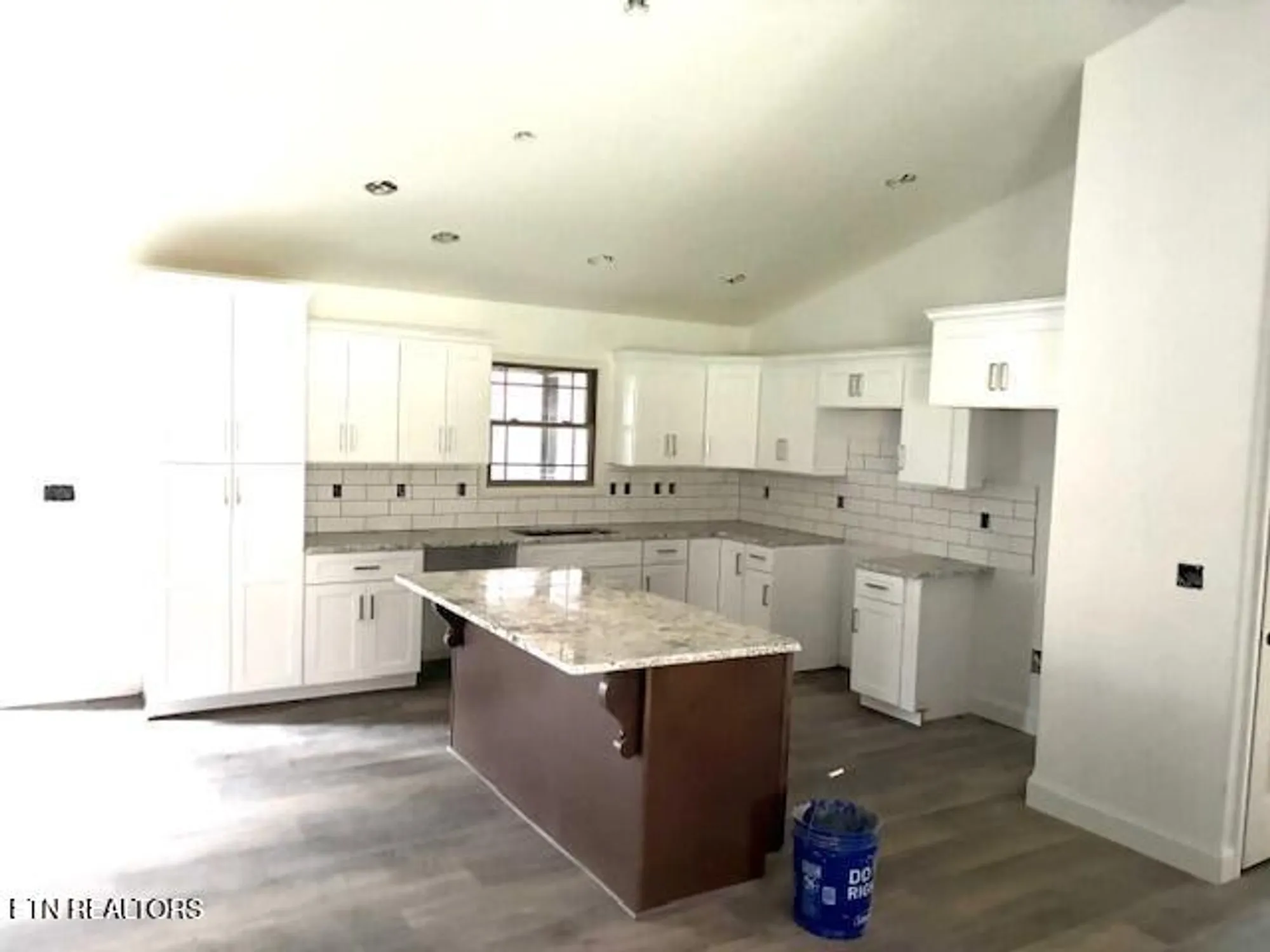 Property Slideshow image 8 of 13 | 532 saint george dr, Crossville, TN, 38558