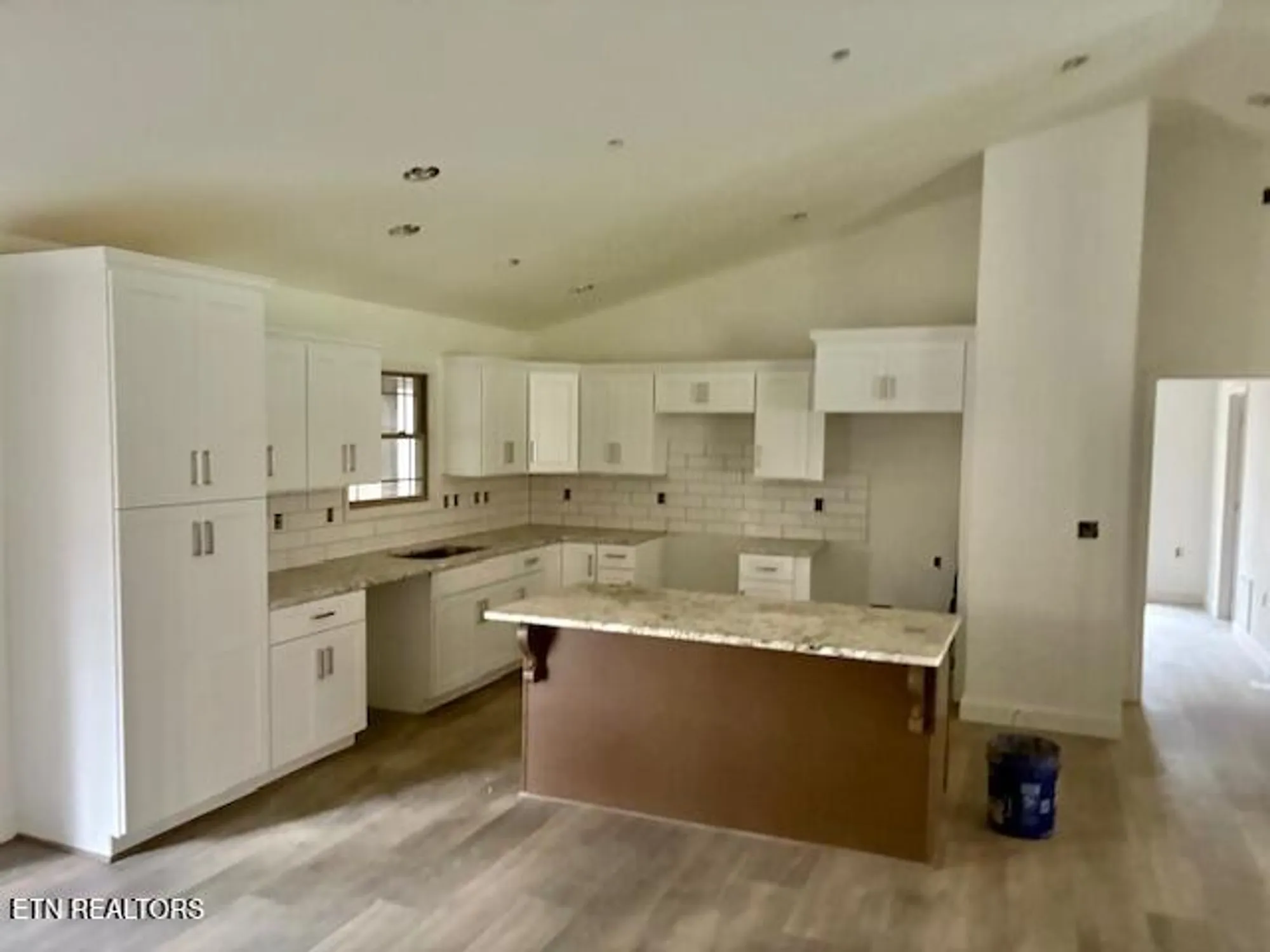 Property Slideshow image 9 of 13 | 532 saint george dr, Crossville, TN, 38558